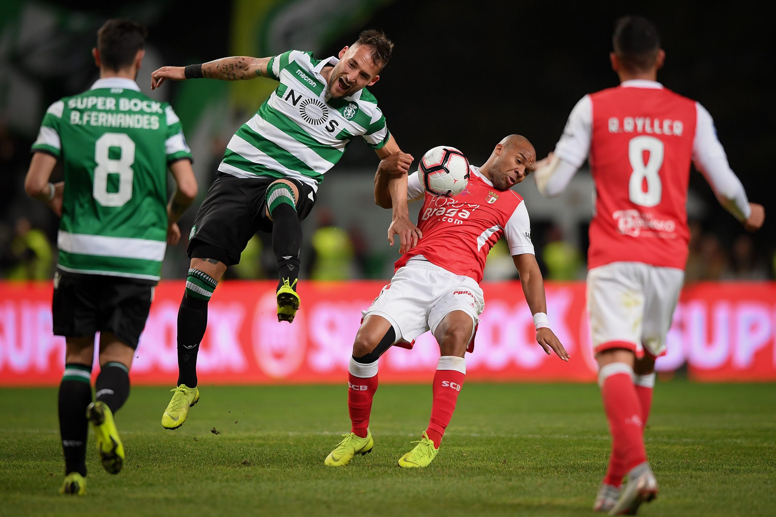 PSP deteve três adeptos no Braga-Sporting para a Taça da Liga em futebol