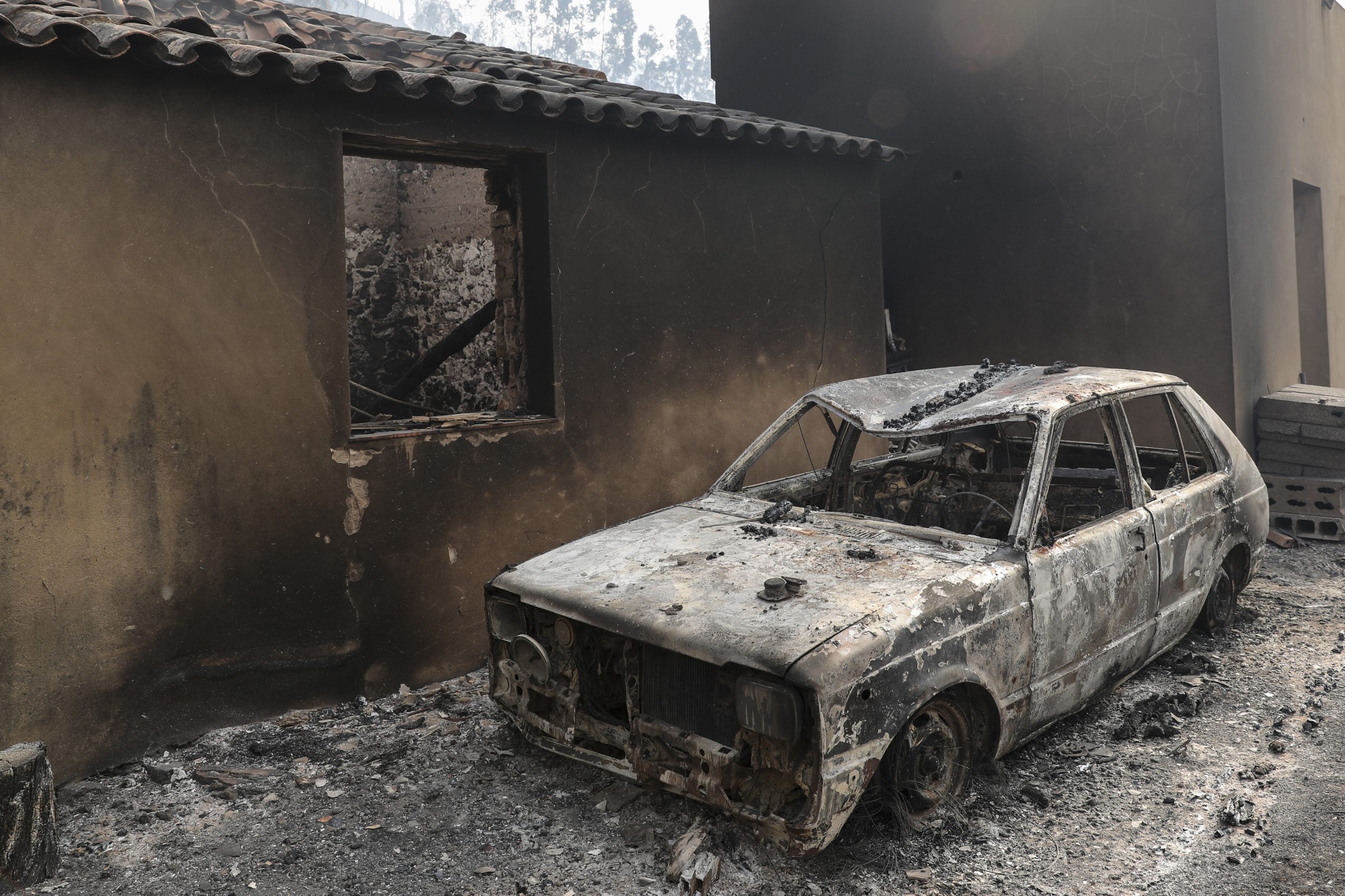 Governo assegura apoios para a reconstrução de casas em Mochique