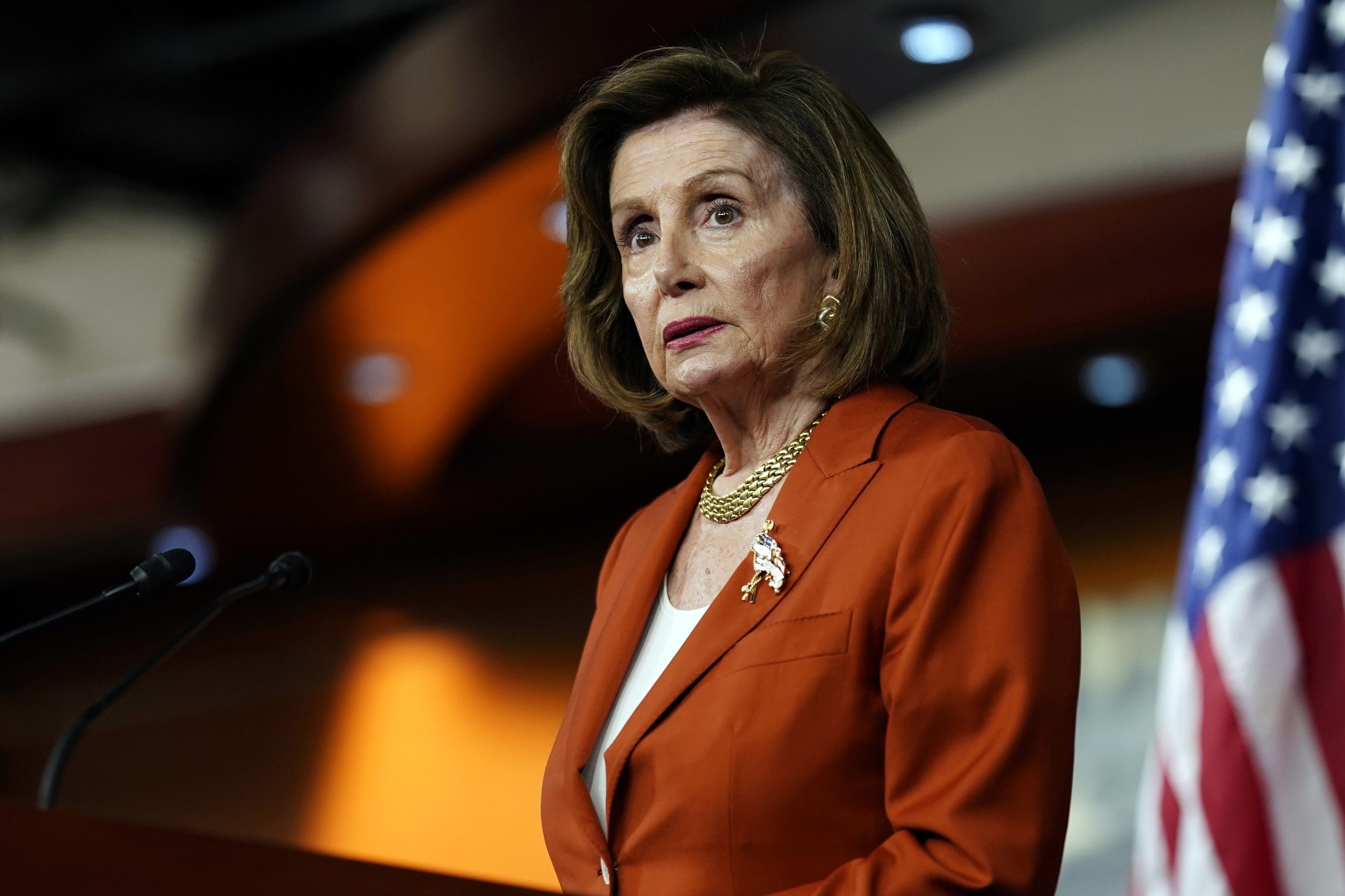 Atacante do marido de Nancy Pelosi formalmente acusado de agressão e tentativa de rapto