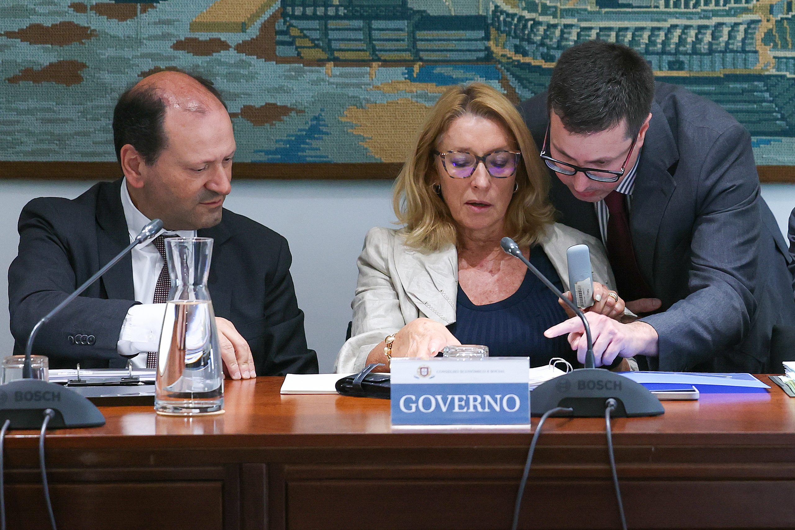 Poderá estar o aumento do salário mínimo para 870 euros em cima da mesa? Governo reúne-se hoje com parceiros sociais