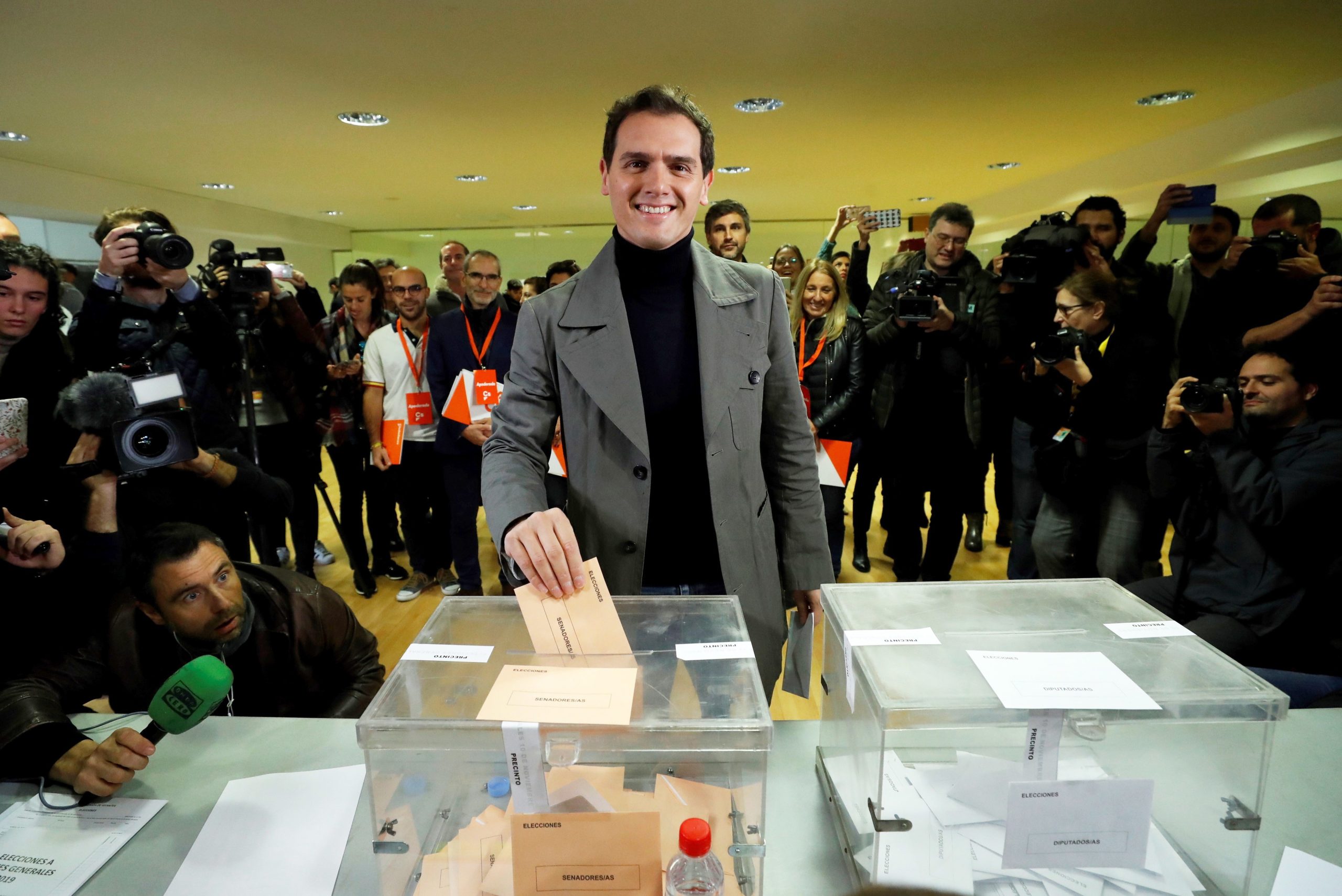 Eleições em Espanha: Líder do Cidadãos apela ao voto dos espanhóis indecisos