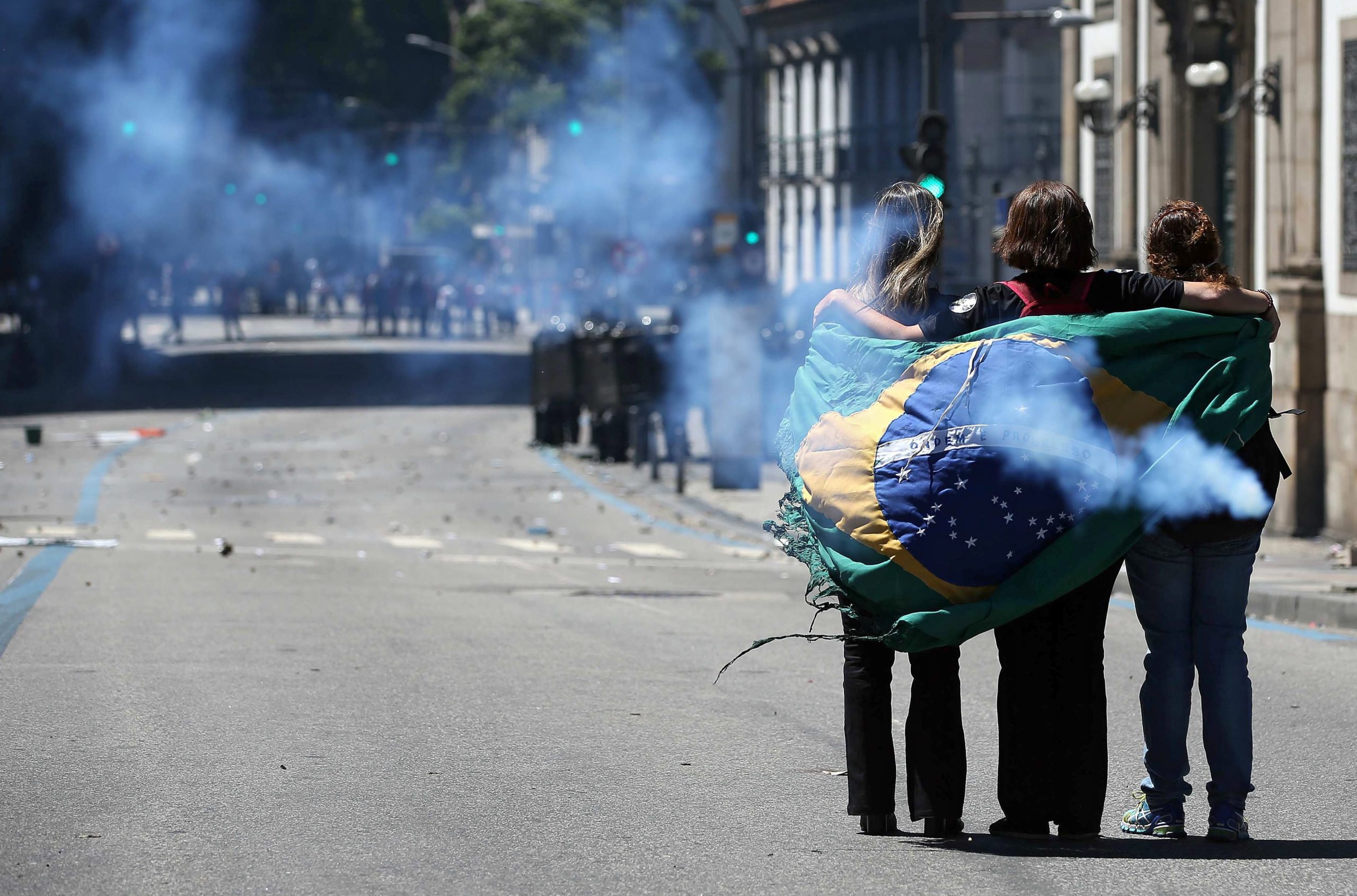 Brasil: manifestação no Rio de Janeiro terminou com confrontos violentos entre polícia e manifestantes