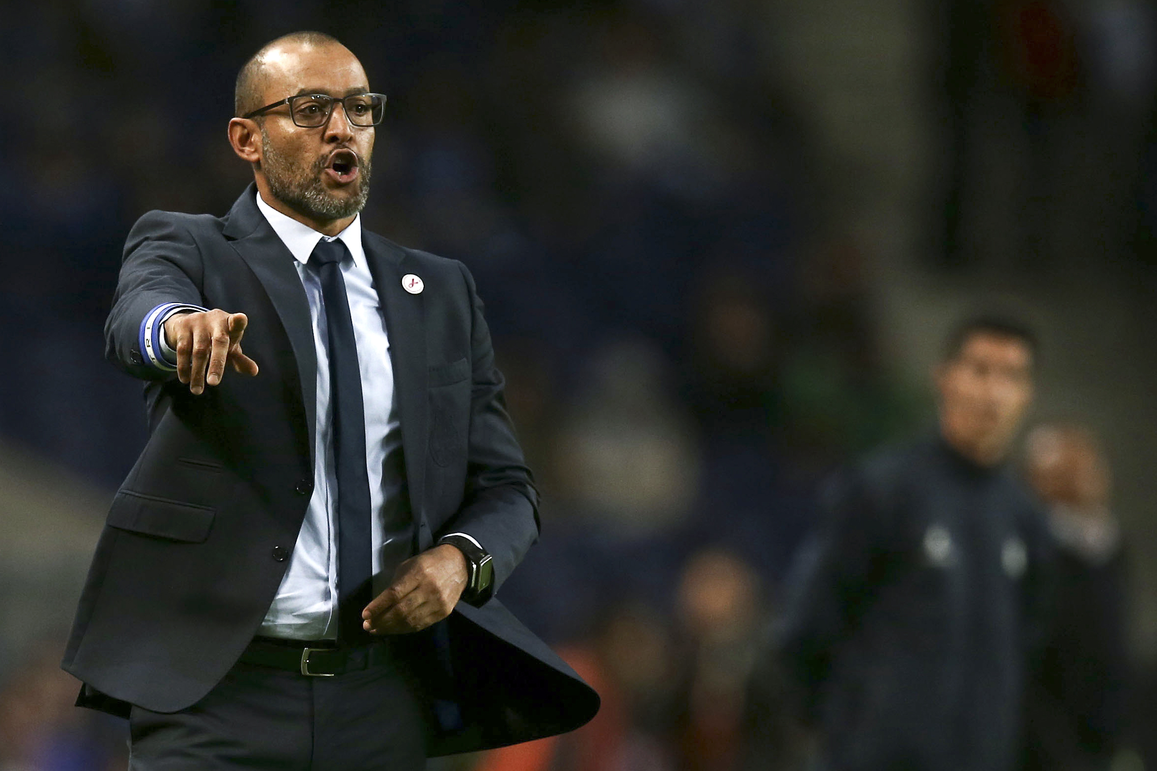 Wolves de Espírito Santo sobe ao segundo lugar do ‘Championship’, com ‘bis’ de Jota