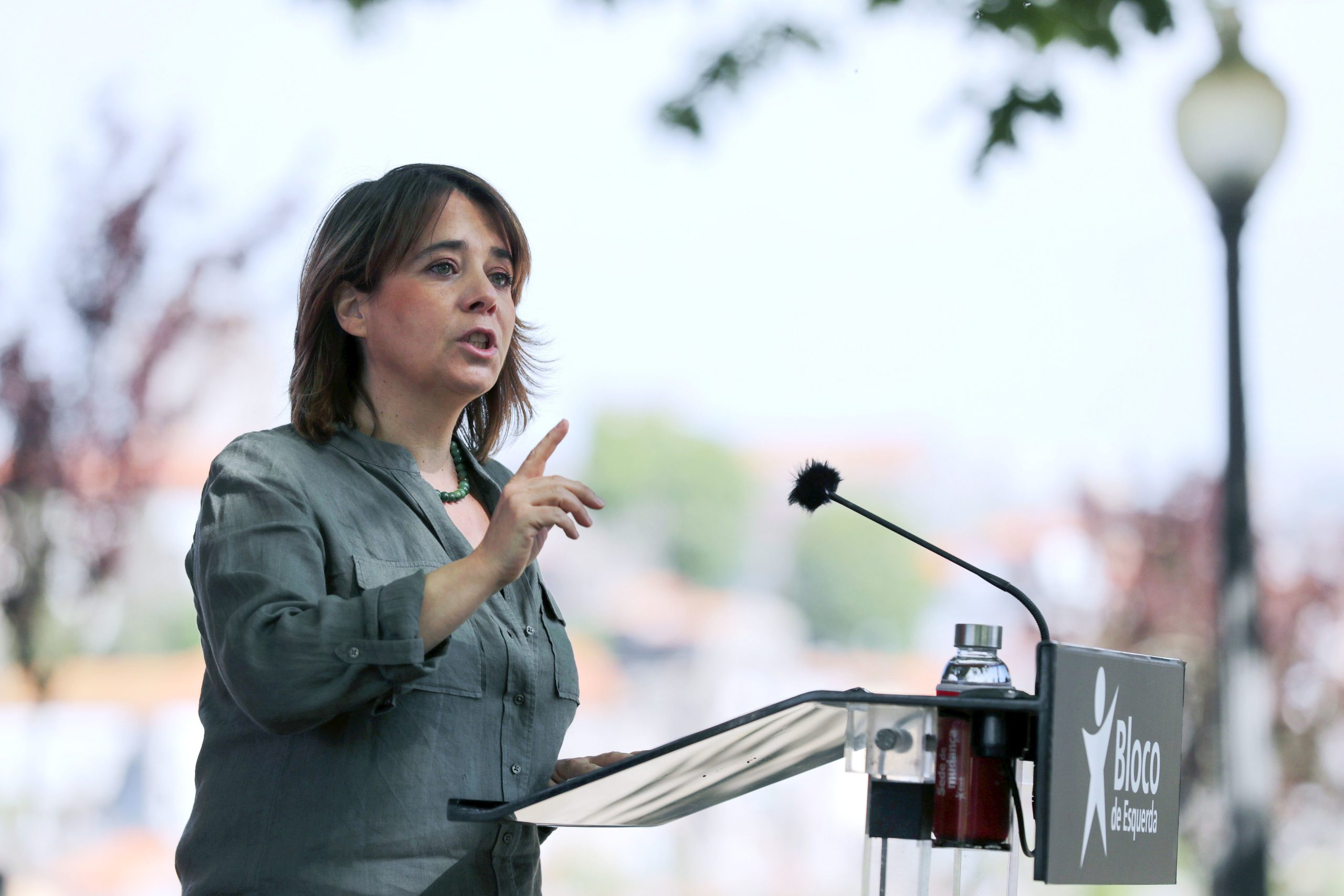 Presidência UE: BE anuncia “contra-cimeira” e questiona resultados da Cimeira Social