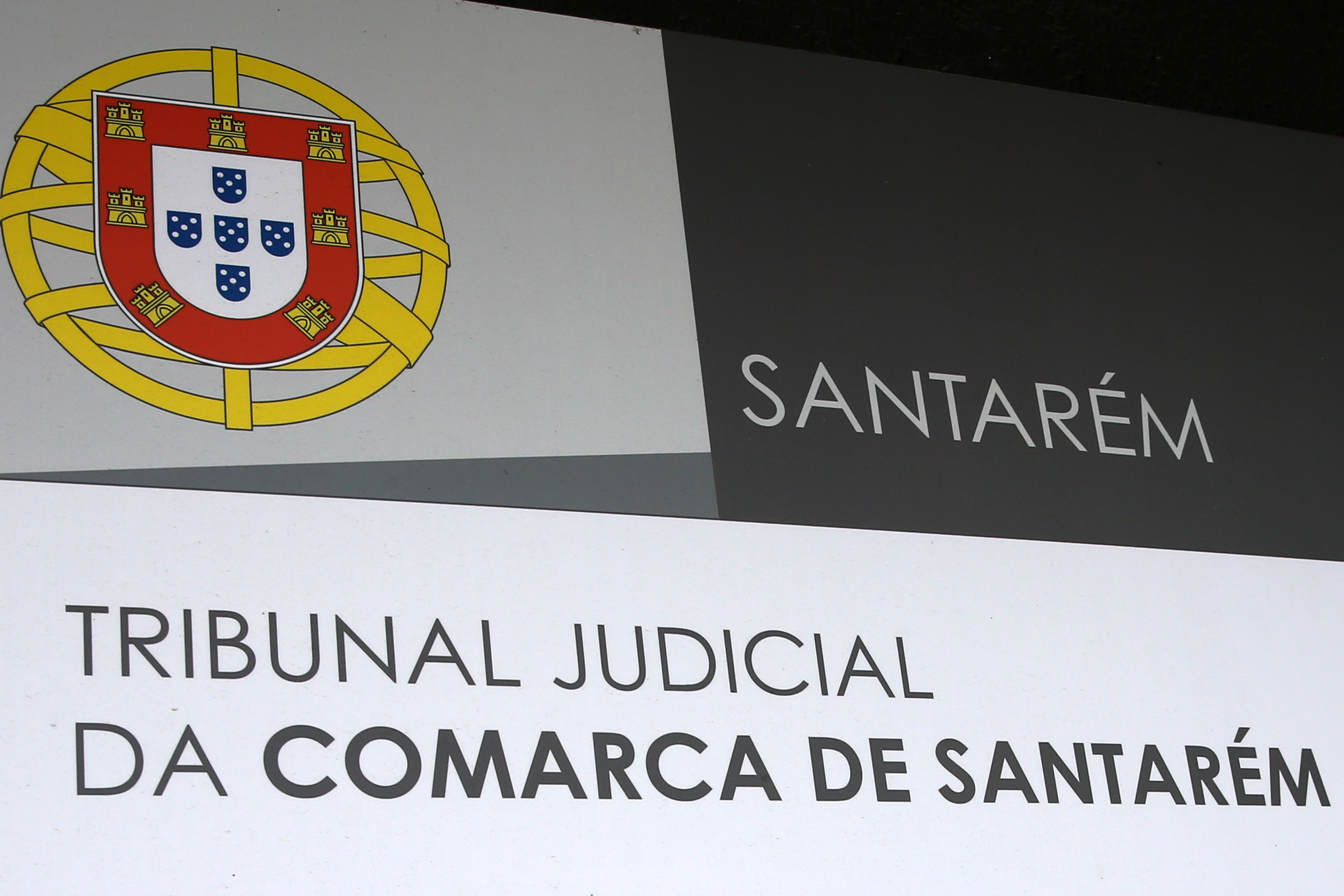 Condutor do veículo que deu origem ao acidente de Sara Carreira nega que circulava a 30 km/hora