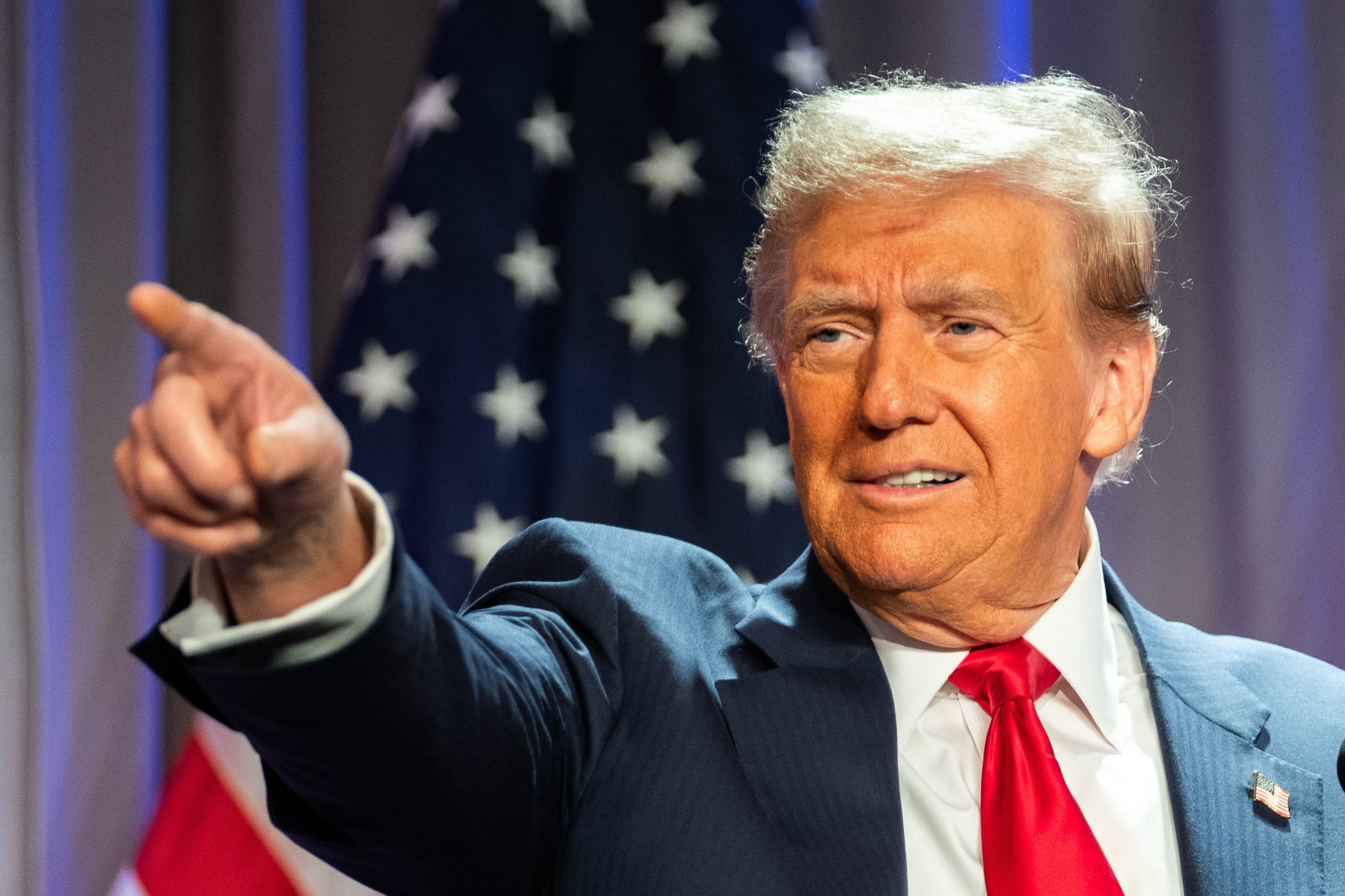 Equipa de Donald Trump quer começar já a trabalhar num “acordo” sobre guerra na Ucrânia
