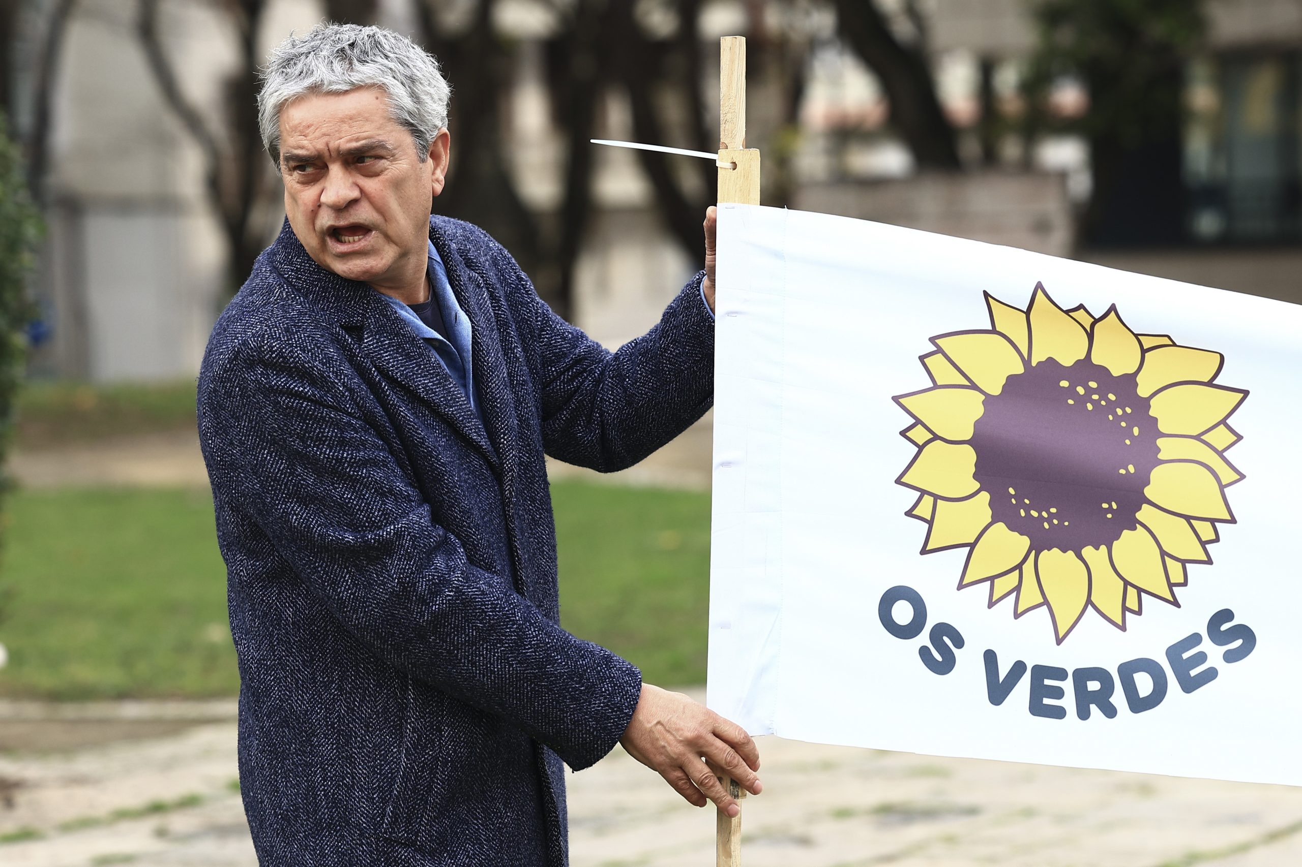 PEV lamenta resultados “muito preocupantes” e antecipa “tempos de resistência”