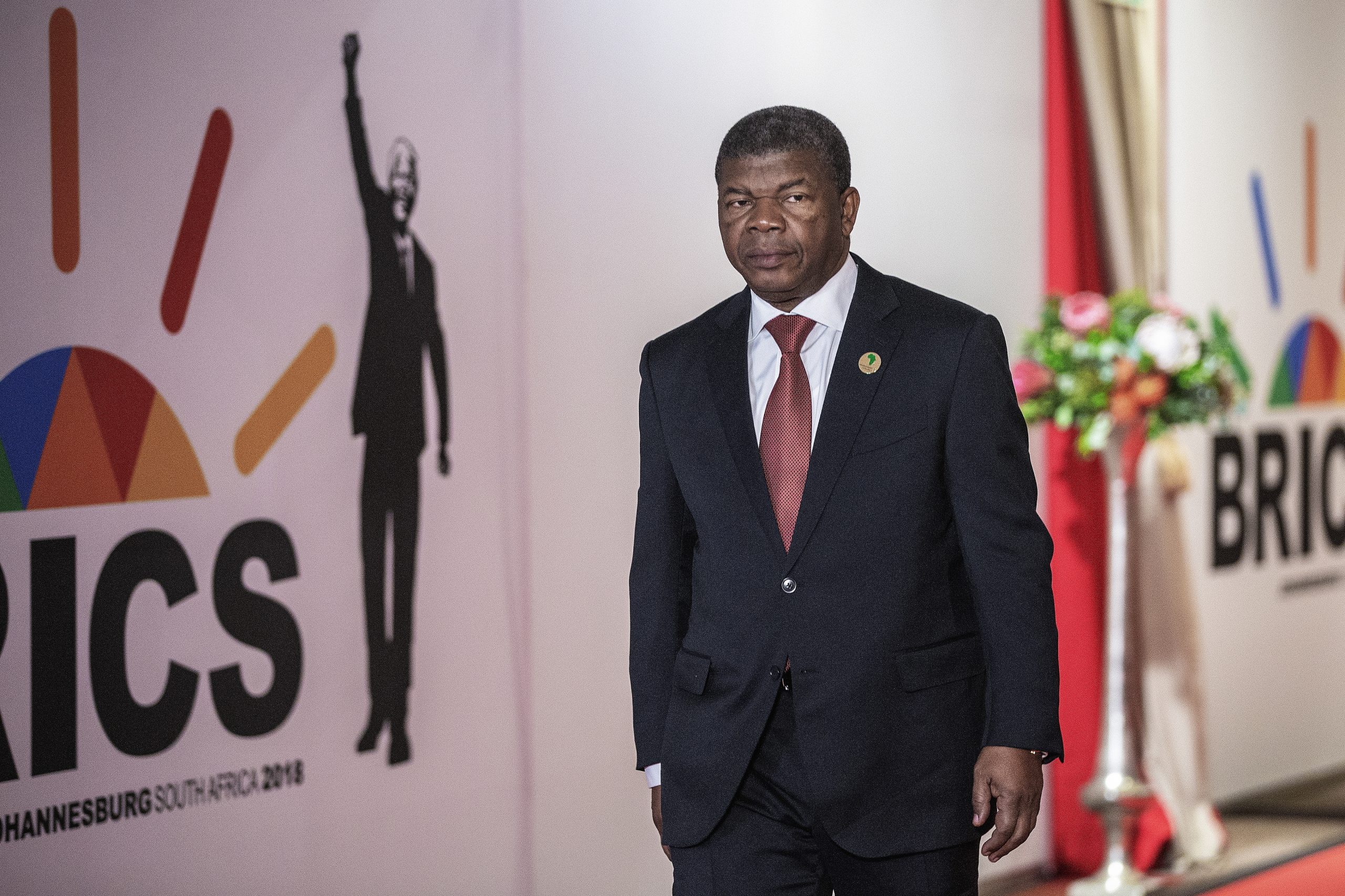 Angola quer entrar nos BRICS