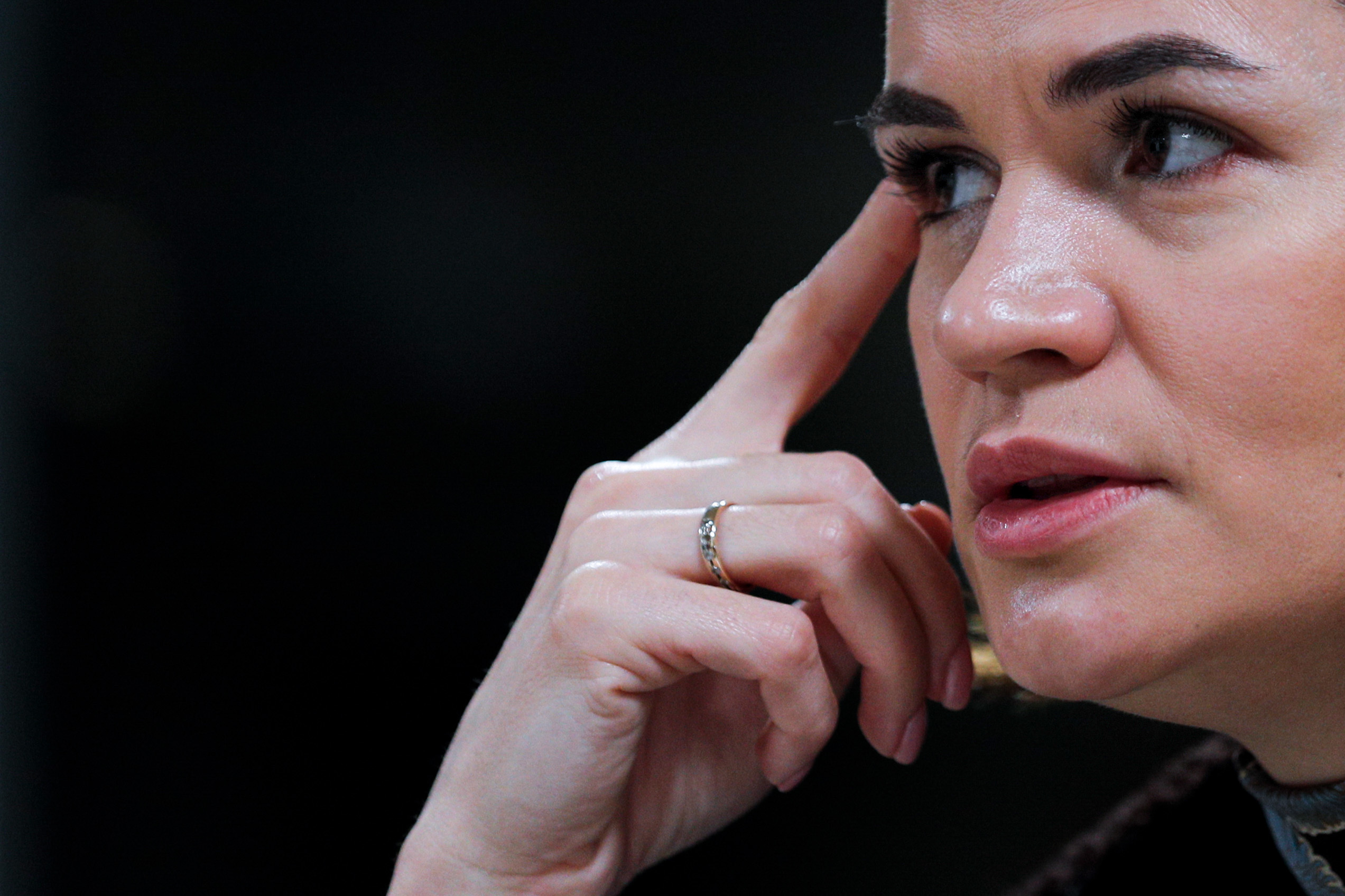 Svetlana Tikhanovskaia congratula-se com sanções “poderosas” contra Lukashenko