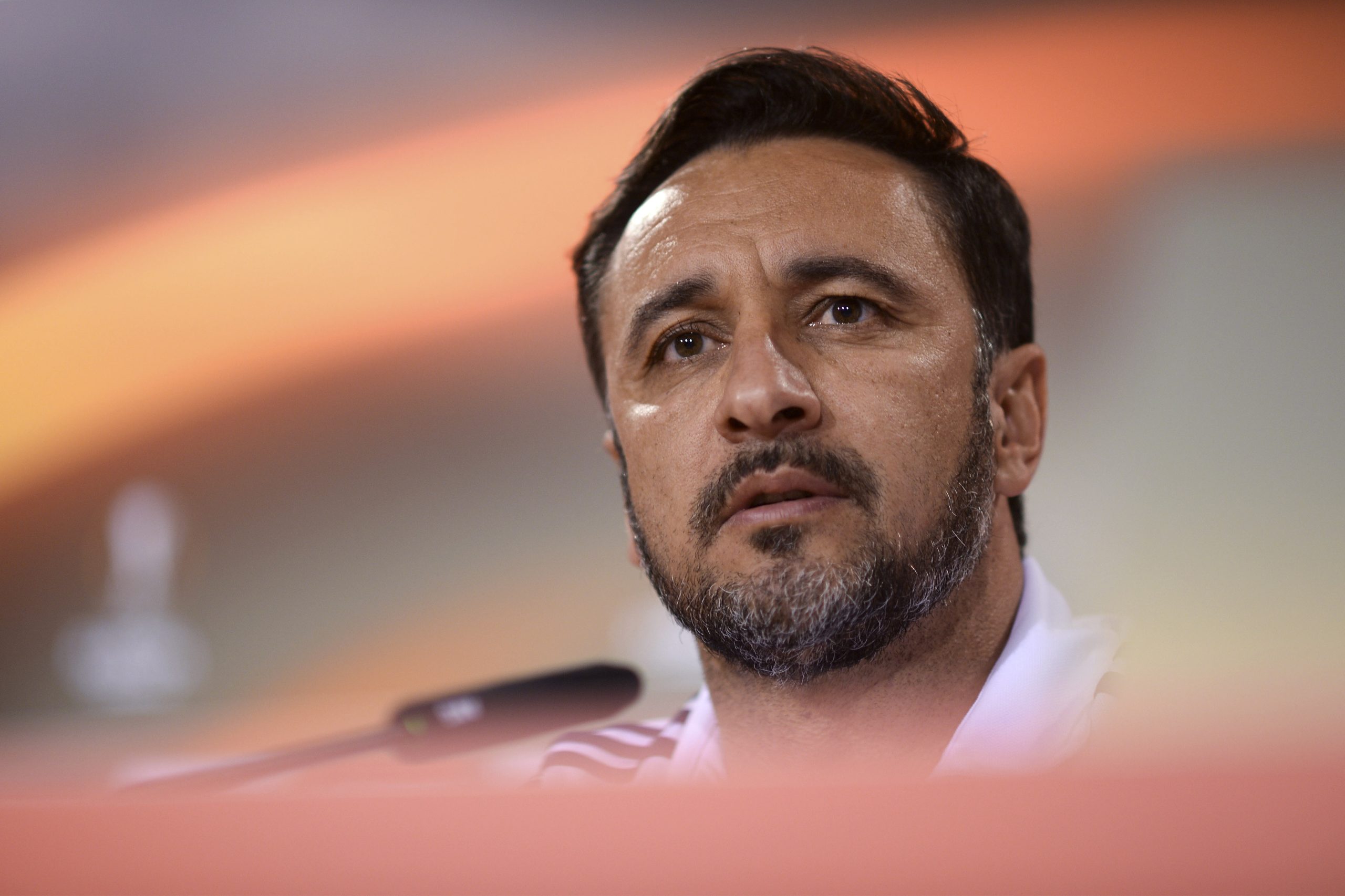 Treinador Vítor Pereira condenado a oito meses de prisão com pena suspensa na Grécia