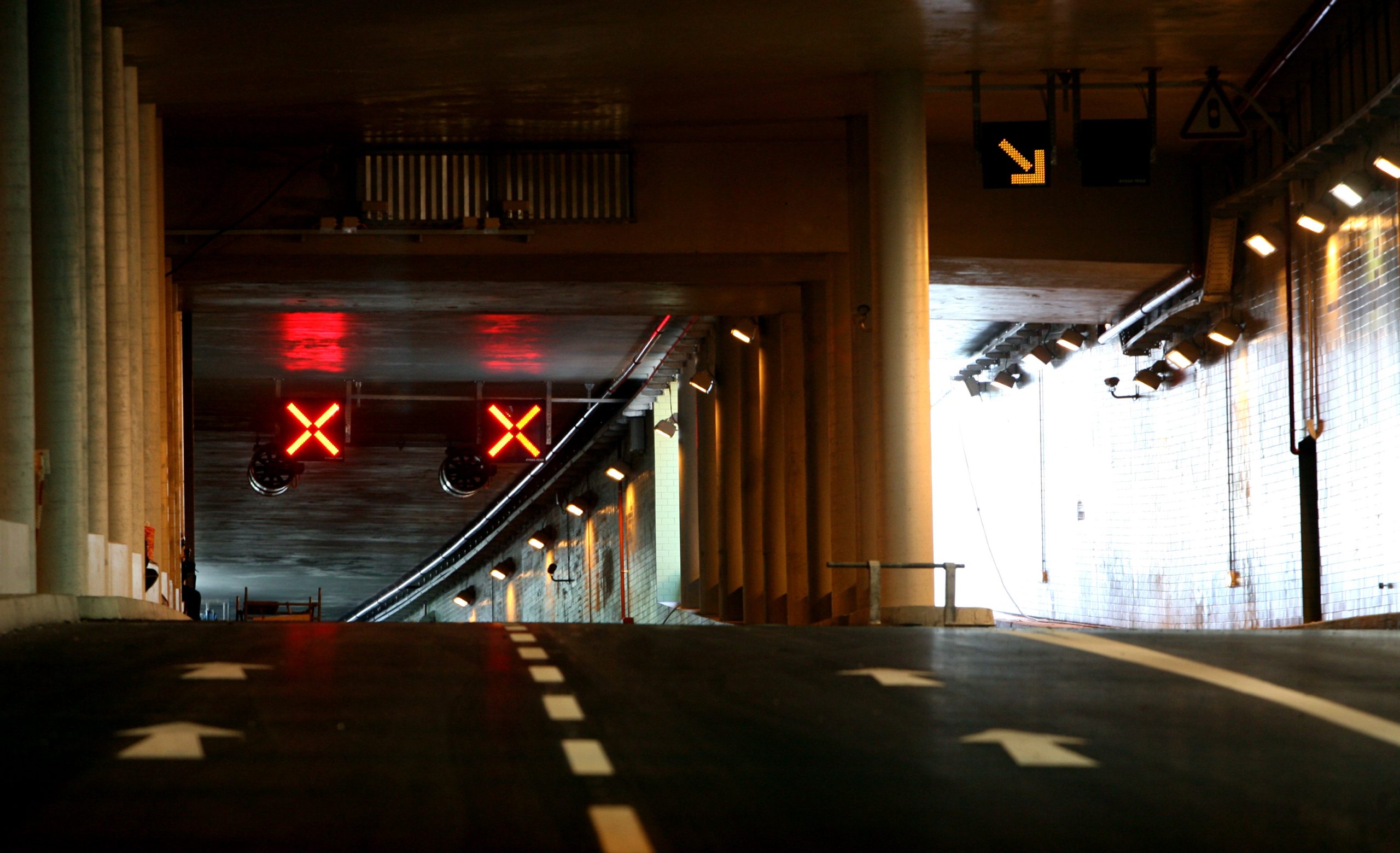 Lisboa: Vigilância e gestão do Túnel do Marquês deverão passar para a EMEL