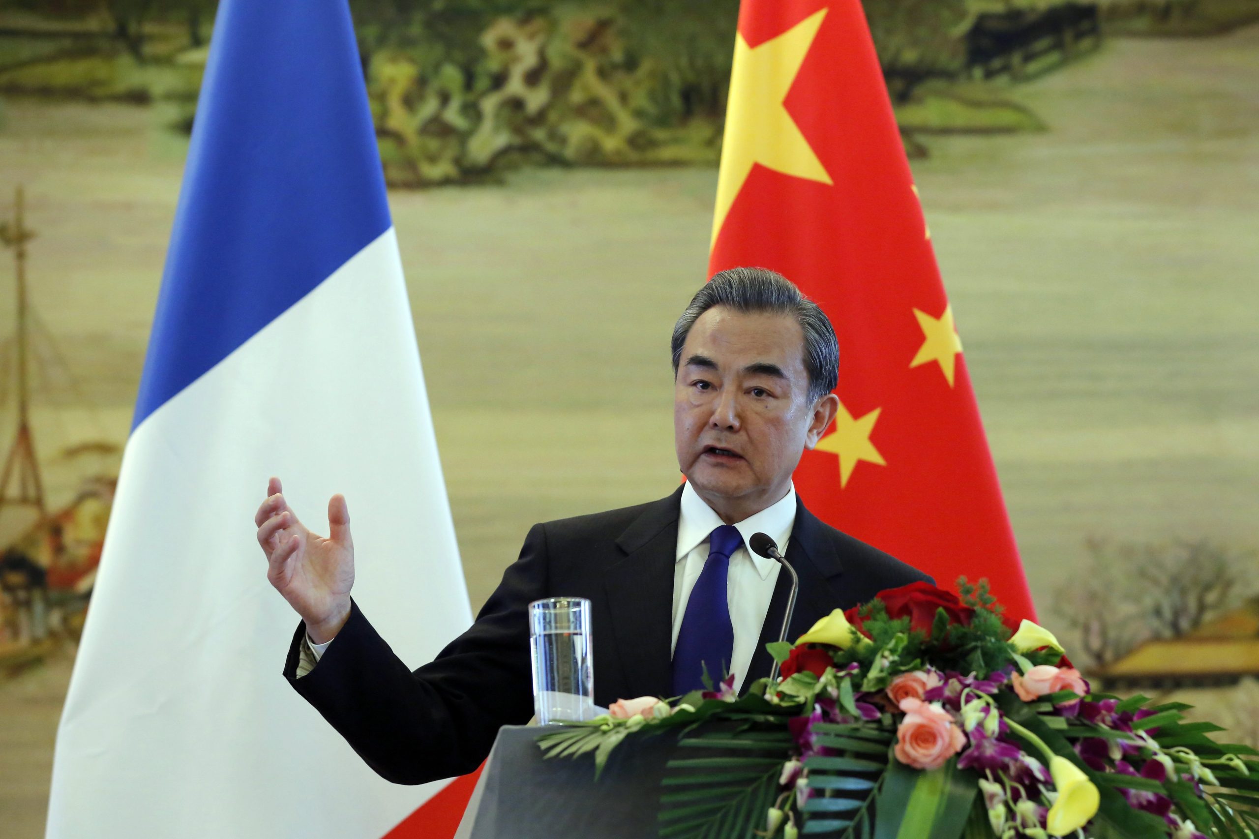 China adverte que conflito na Coreia do Norte pode “rebentar a todo o momento”