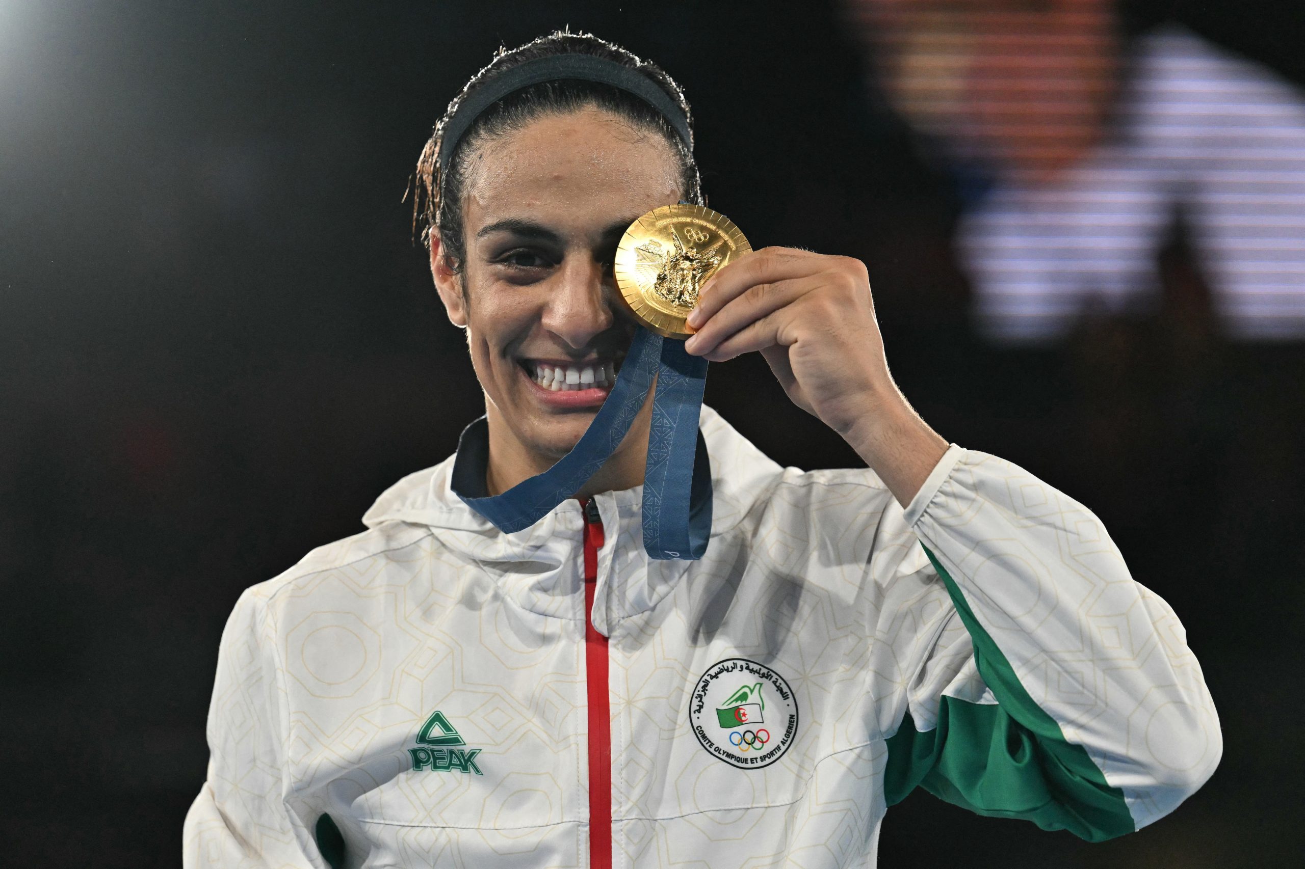 Pugilista argelina Imane Khelif diz que não se deixará intimidar por Donald Trump
