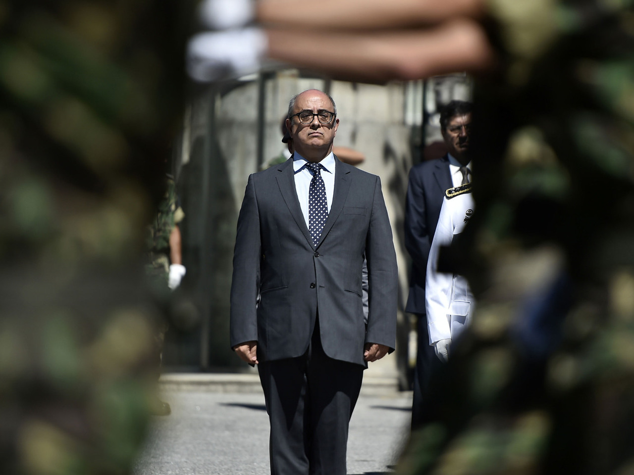 Ministro da Defesa considera “natural” abertura de processo a militares dos Comandos