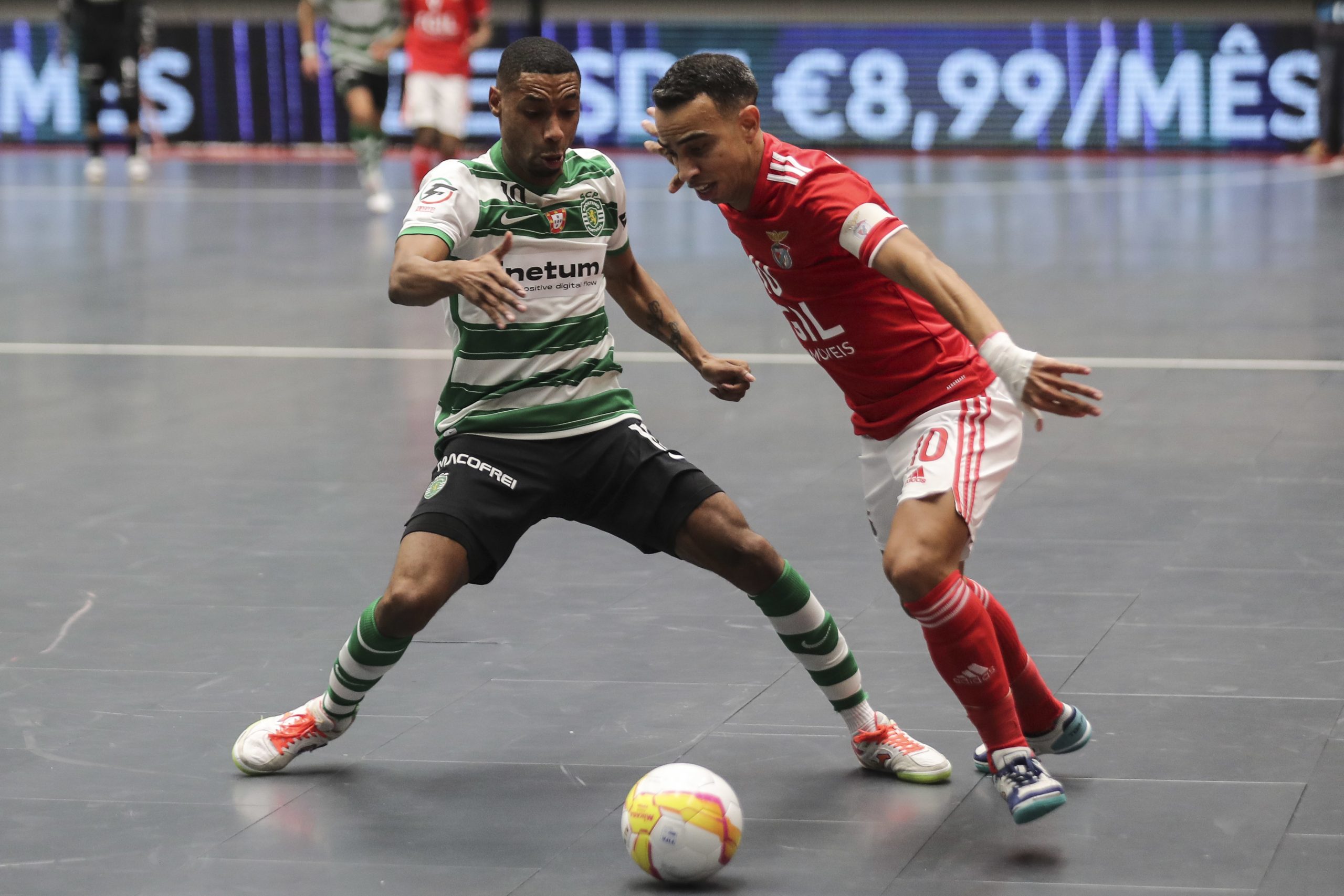 Pauleta campeão europeu e mundial de futsal renova com Sporting até 2026