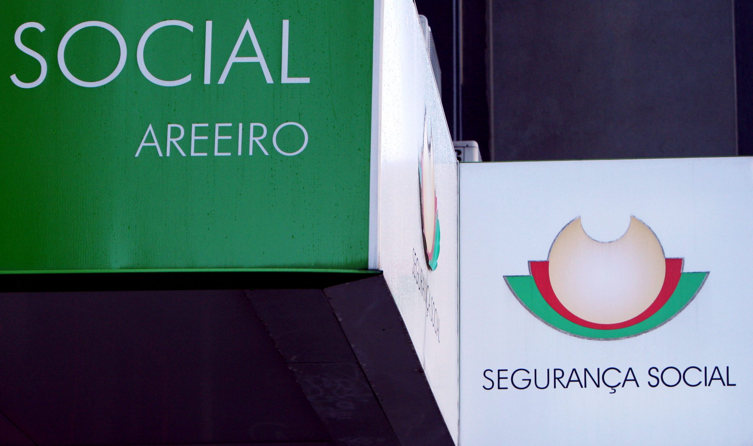 Empresas podem celebrar contratos com imigrantes sem Número de Identificação de Segurança Social