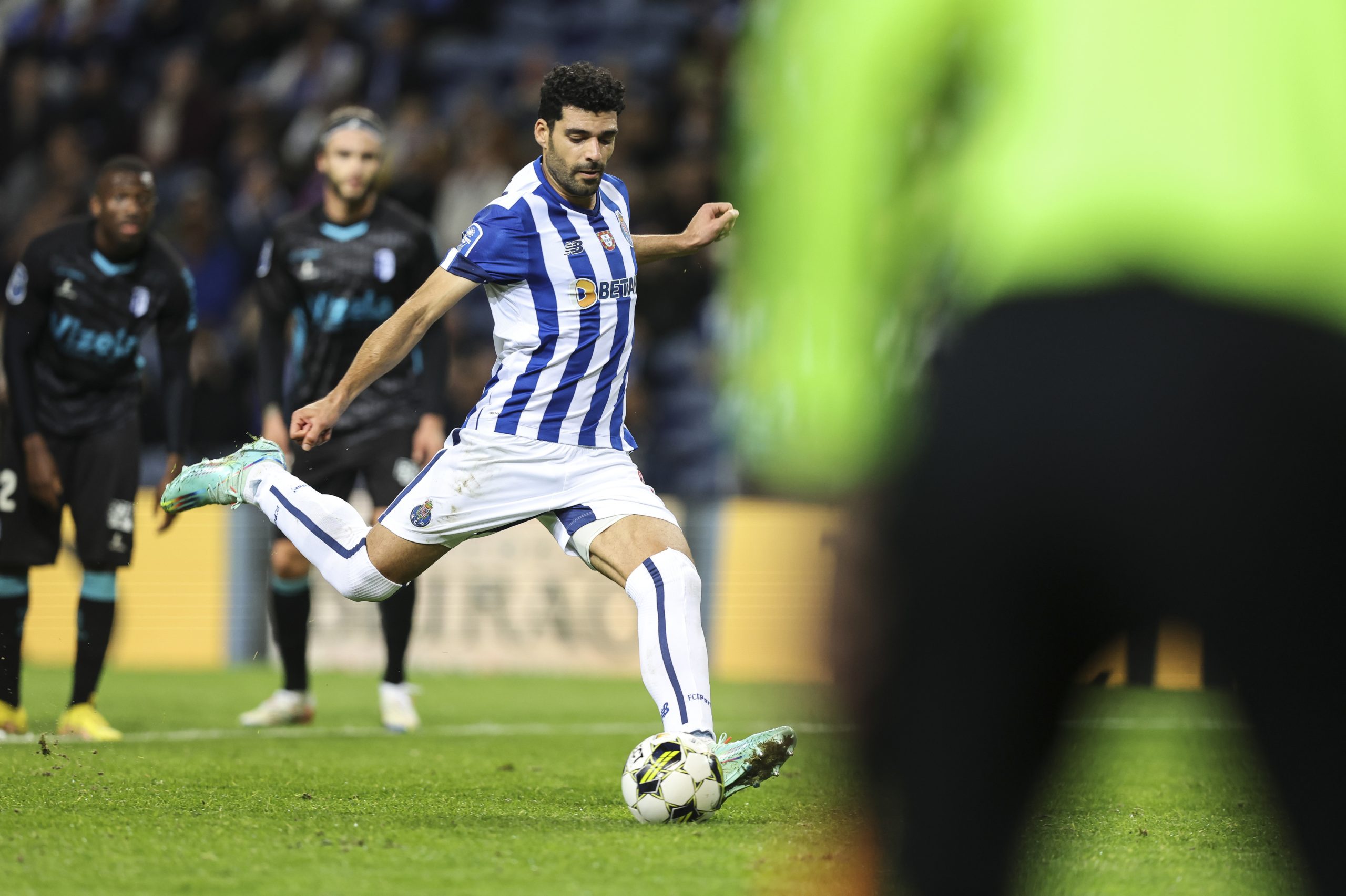 FC Porto goleia Vizela e está nos ‘quartos’ da Taça da Liga