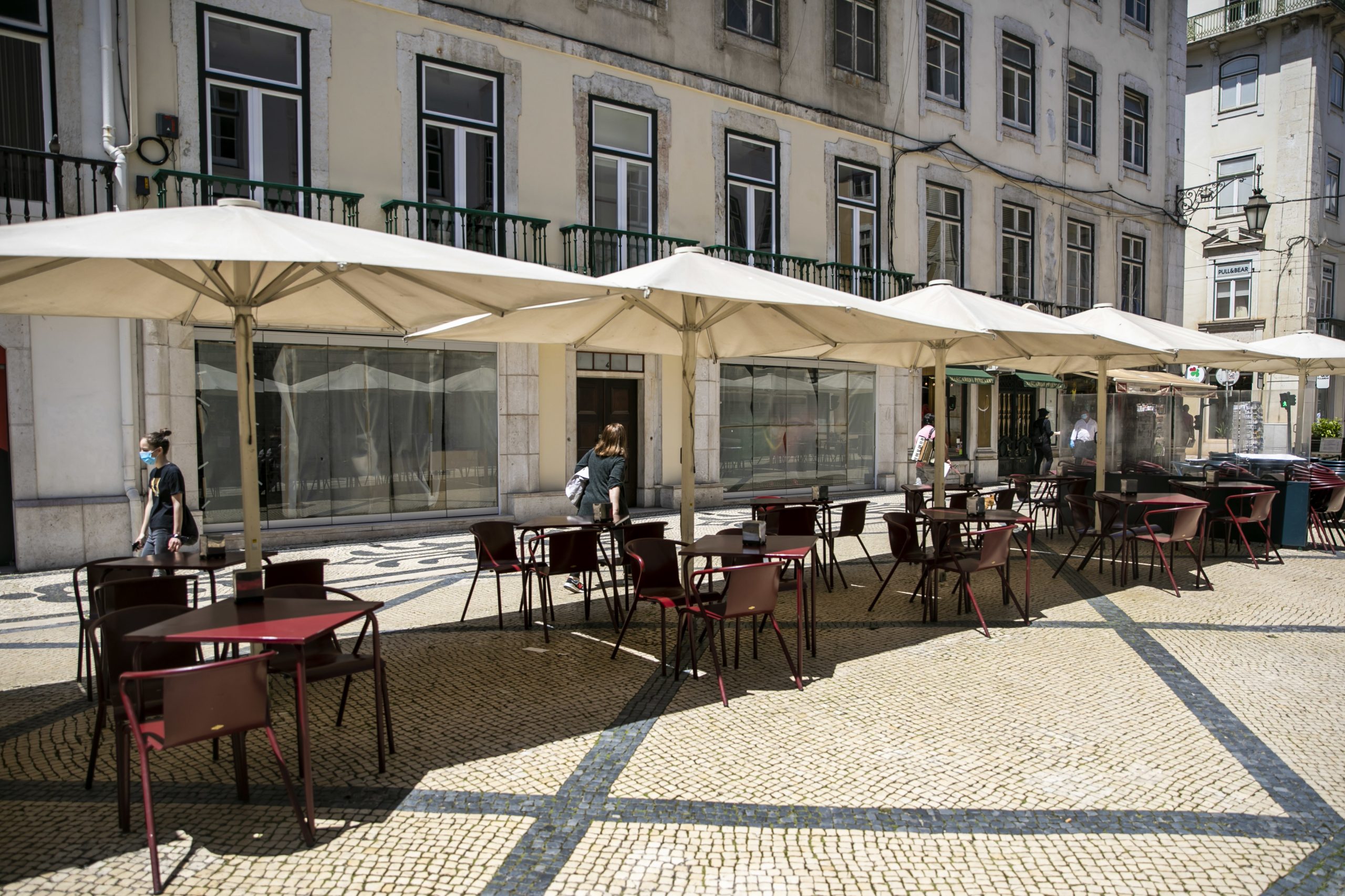 Covid-19: Câmara de Lisboa toma medidas excecionais para ampliação e criação de esplanadas