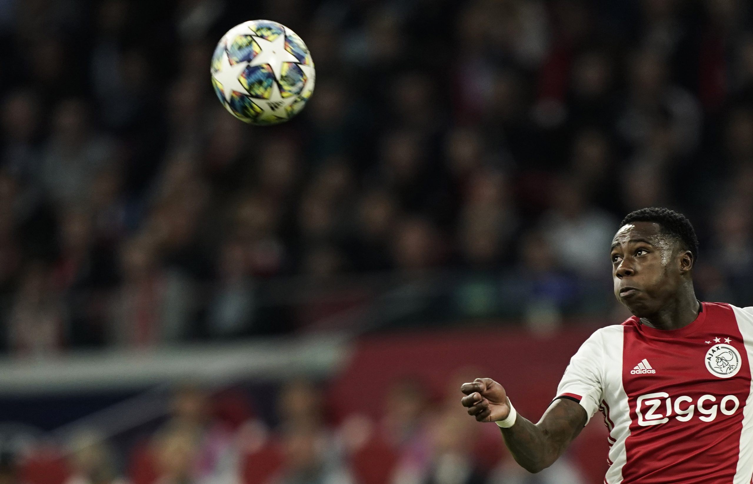 PSV e Ajax empatam no clássico do futebol holandês