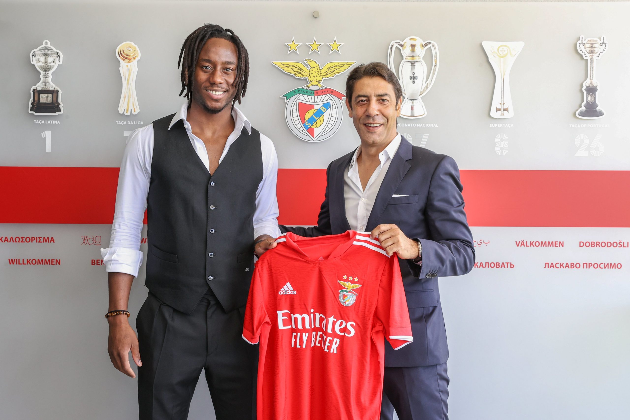 Oficial: Soualiho Meité assina por cinco épocas com o Benfica