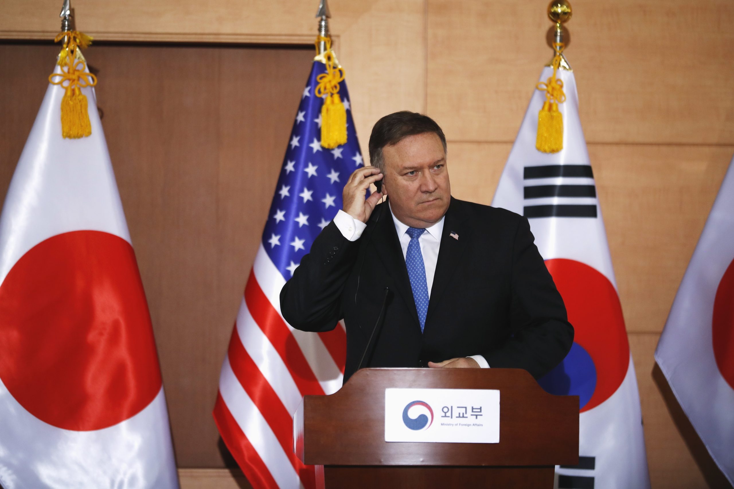EUA mantêm sanções até “completa desnuclearização” da Coreia do Norte, reitera Mike Pompeo