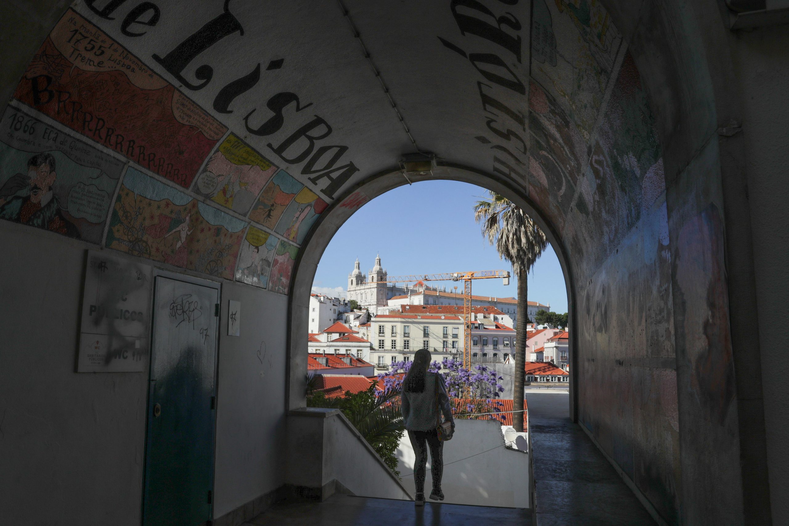 Habitantes de Alfama exigem medidas contra a gentrificação do bairro lisboeta