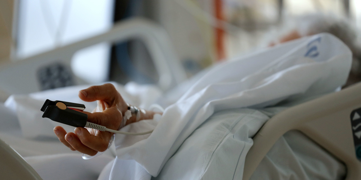Maioria dos doentes com cancro retal pode evitar “cirurgia agressiva”, refere estudo