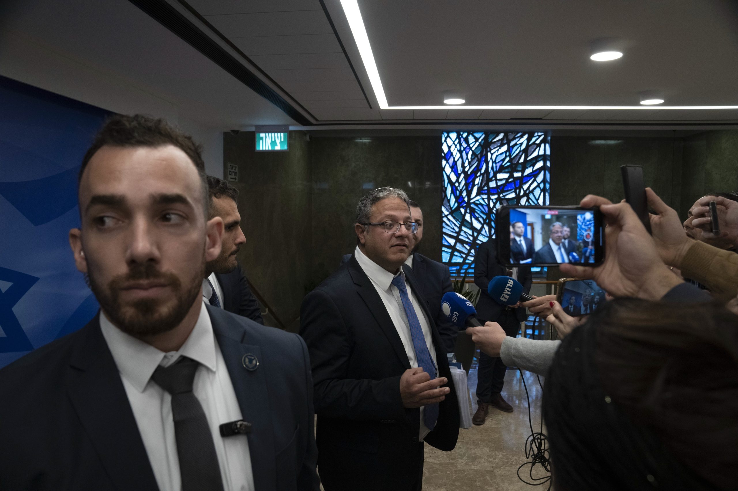 Ministro israelita garante que continuará a visitar Esplanada das Mesquitas