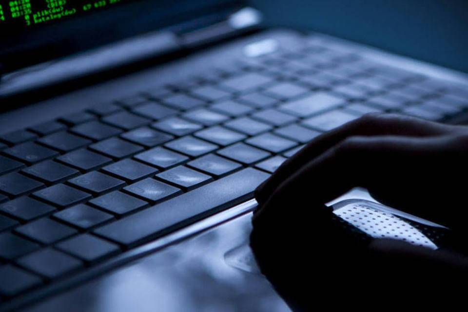 EUA acusam piratas informáticos russos de roubarem dados sobre defesa e inteligência