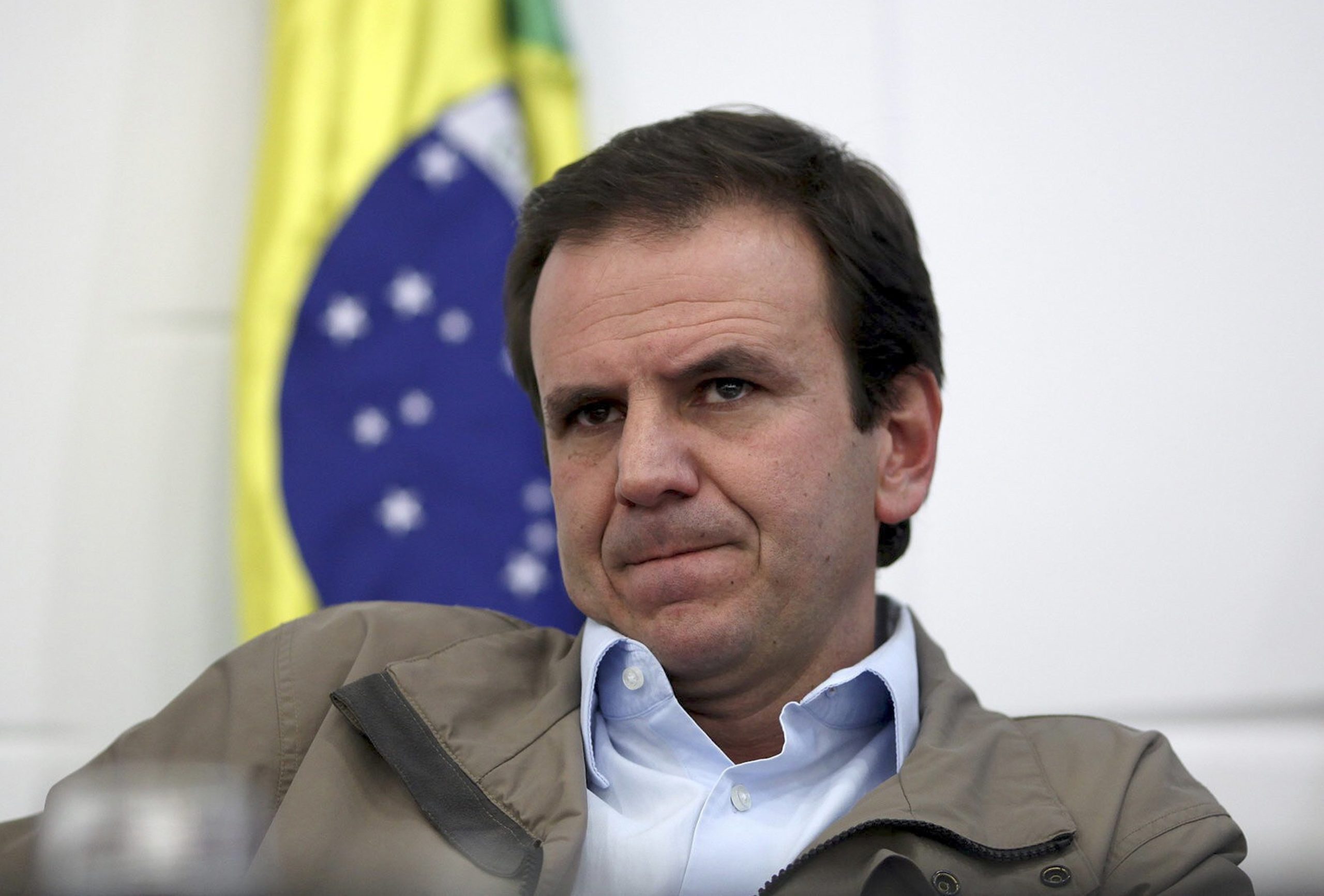 Ex-prefeito do Rio de Janeiro diz-se indignado e insinua interferência nas eleições