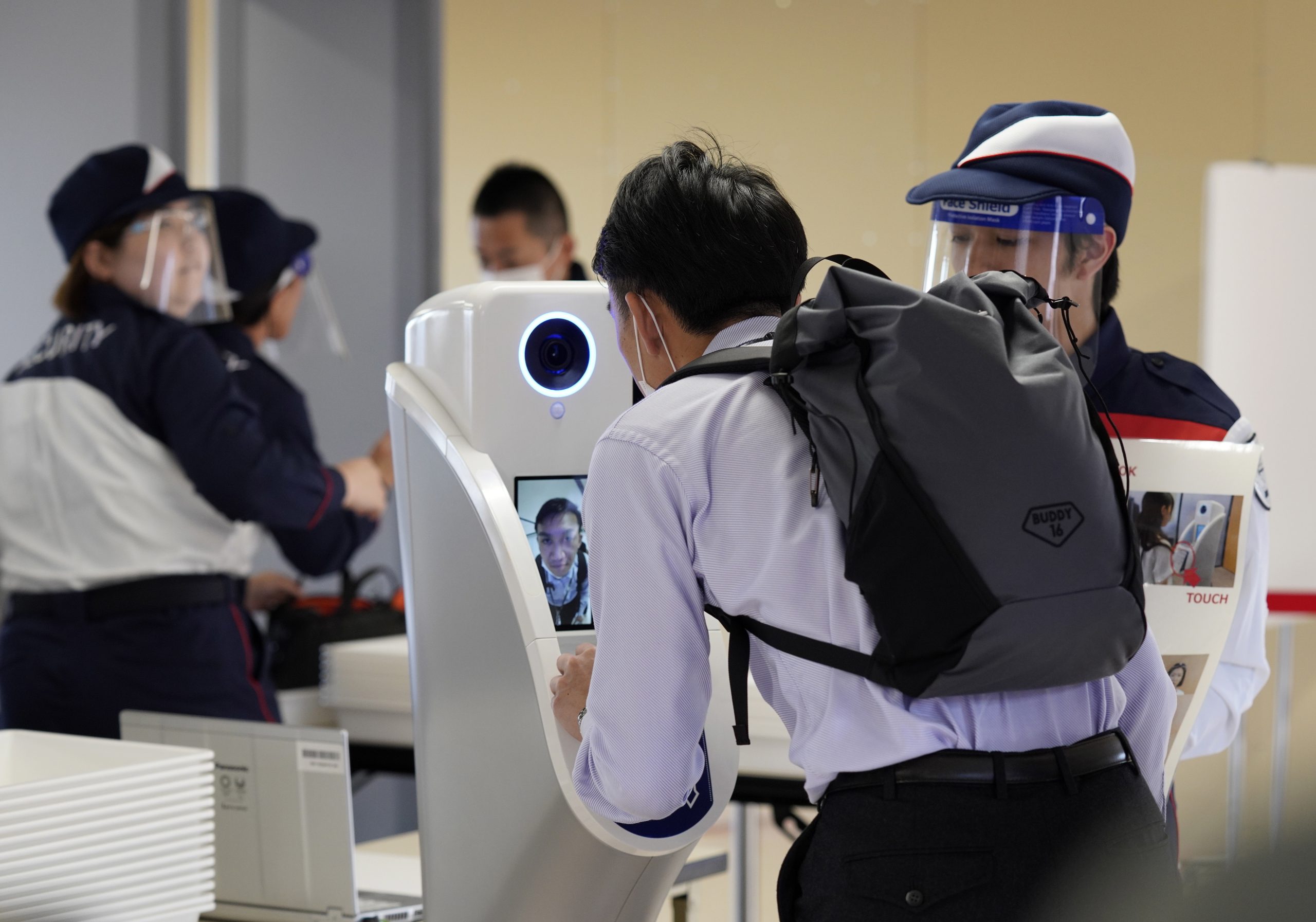 Empresa de reconhecimento facial Clearview multada nos Países Baixos. Milhões de pessoas foram fotografadas sem autorização
