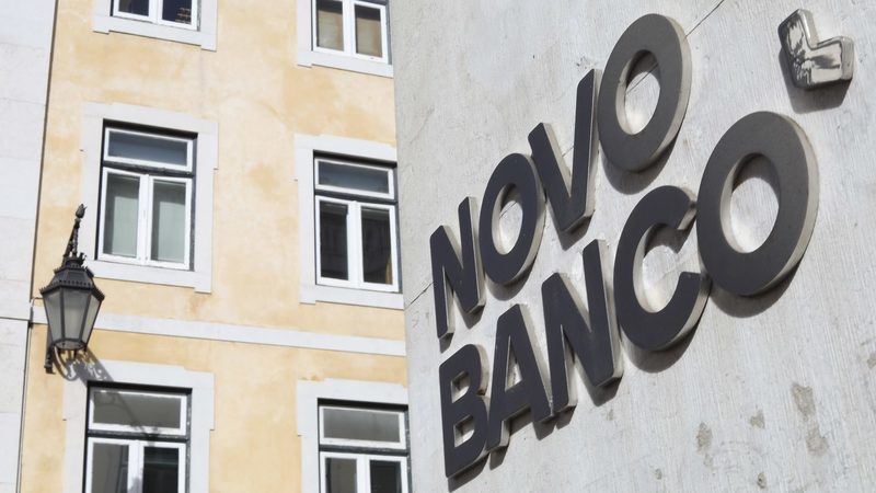 Novo Banco: Mário Centeno e Máximo dos Santos ouvidos hoje no parlamento