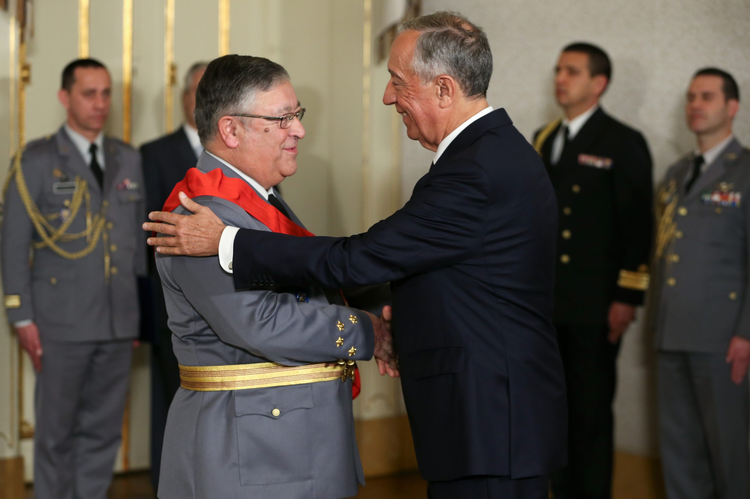 Presidente reconhece “dedicação” de Pina Monteiro para operacionalidade das Forças Armadas