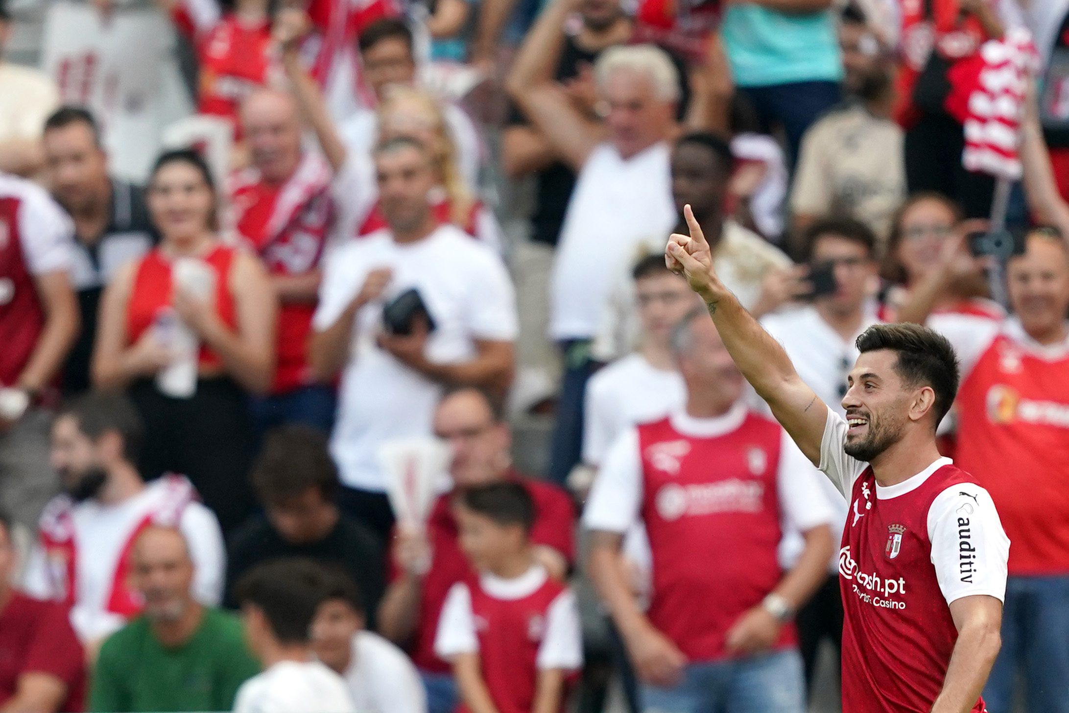 Sporting de Braga vence Backa Topola e fica perto do play-off da ‘Champions’