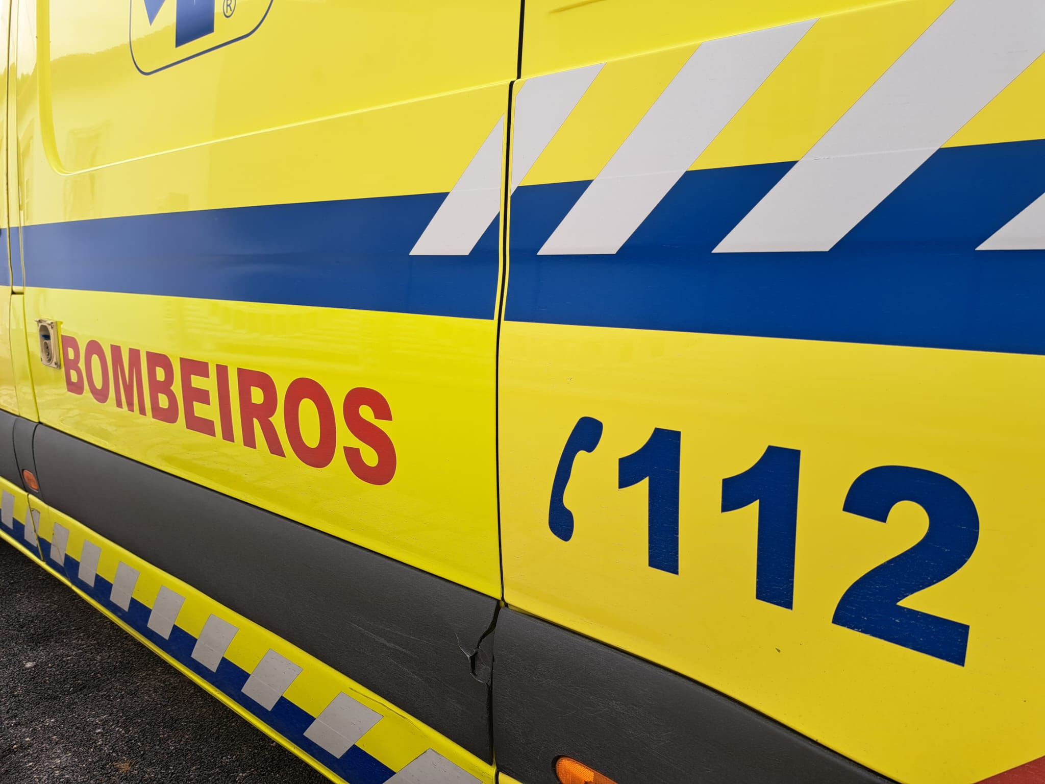 Incêndio em jardim-escola de Castelo Branco obriga a retirar 195 pessoas