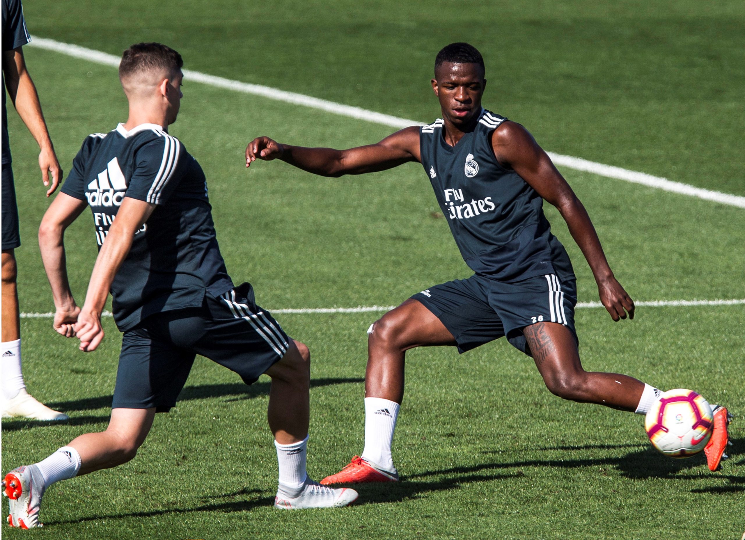 Vinicius Junior foi despenalizado e pode jogar no ‘clássico’ com o Barcelona