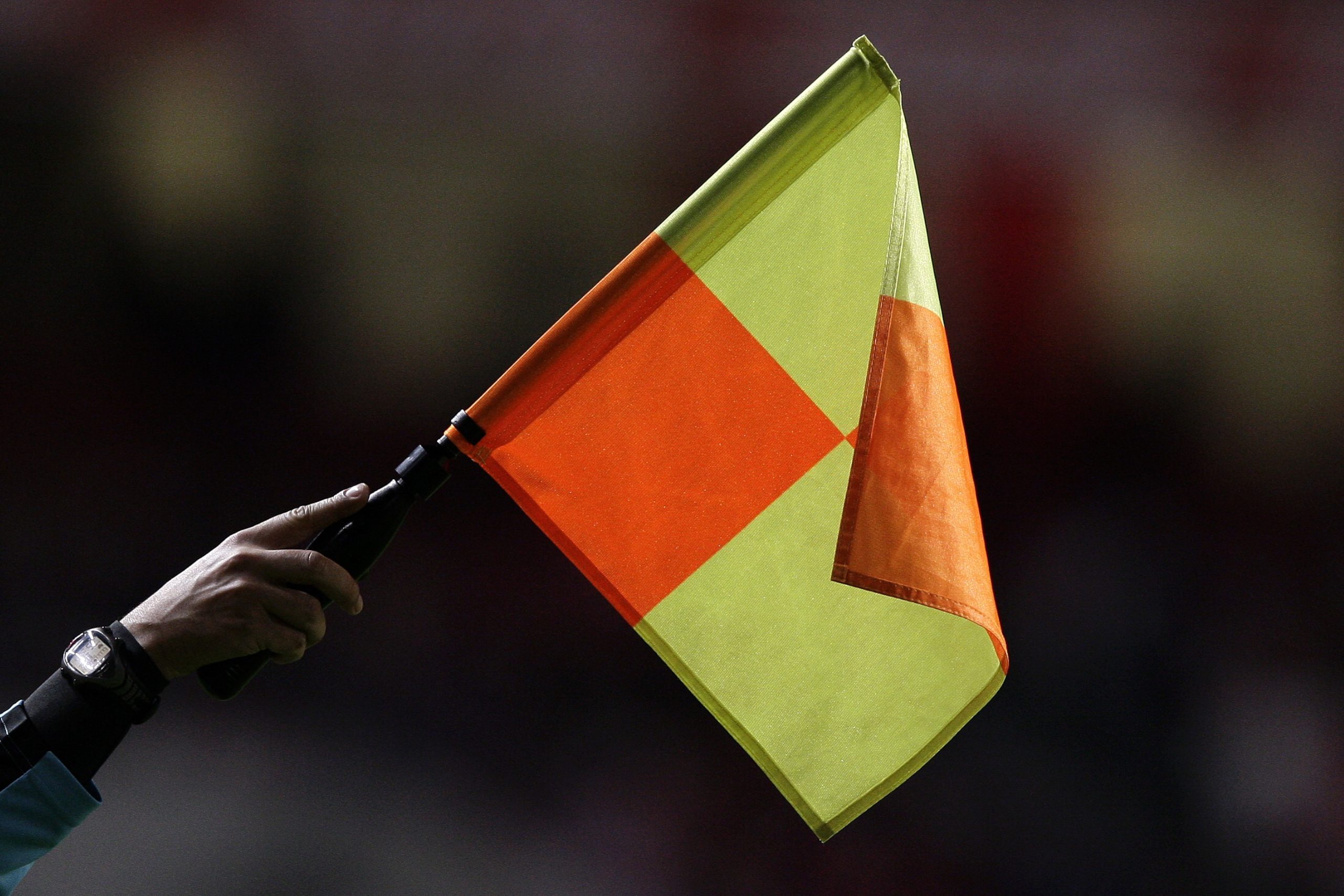 Trio de mulheres vai arbitrar pela primeira vez jogo da segunda liga italiana