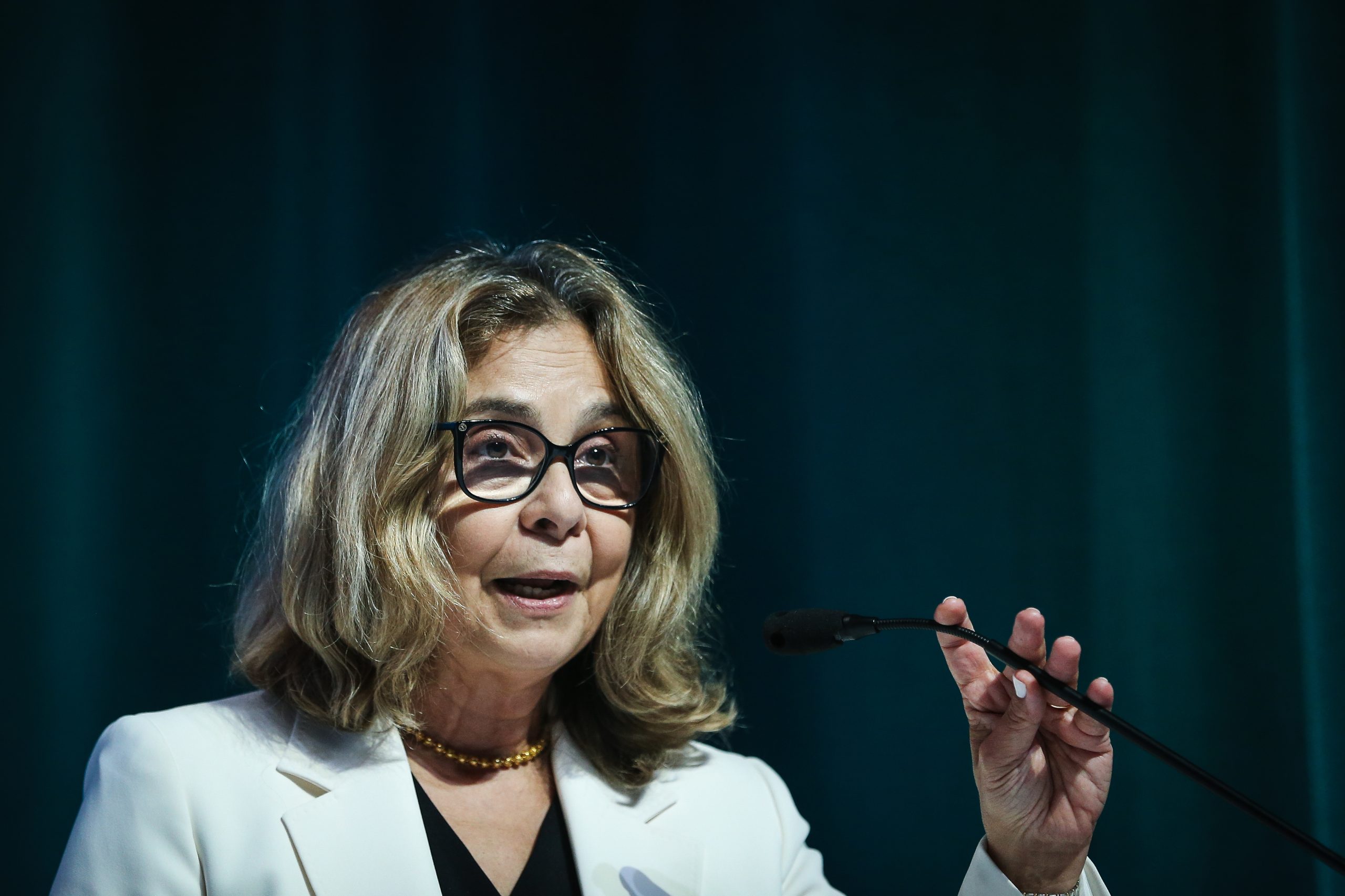 Governo cria Linha SNS Criança. Reorganização das urgências de obstetrícia e pediatria encaminha pulseiras verdes e azuis para cuidados primários
