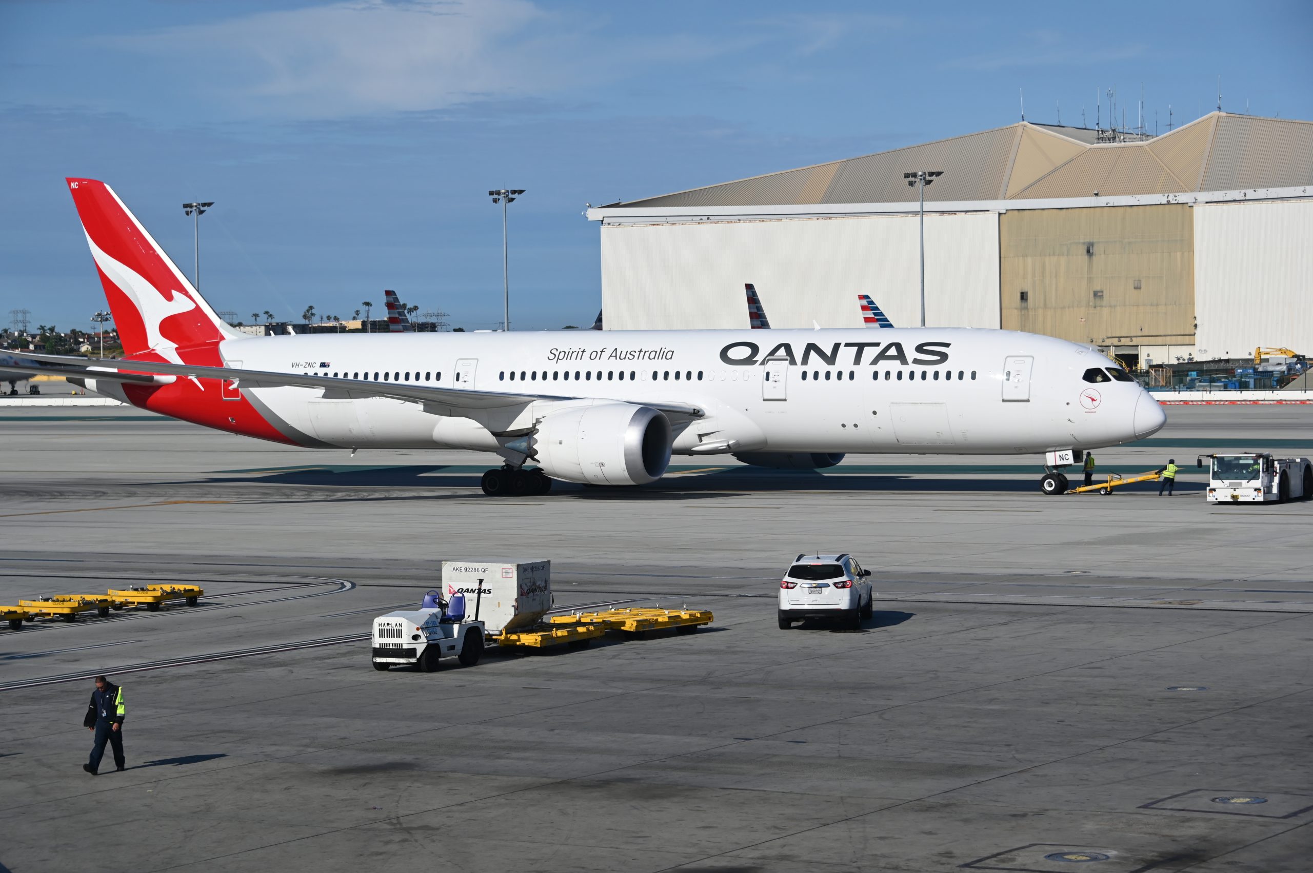 Londres-Sidney em menos de 20 horas. Avião da Quantas completou teste do maior voo comercial direto