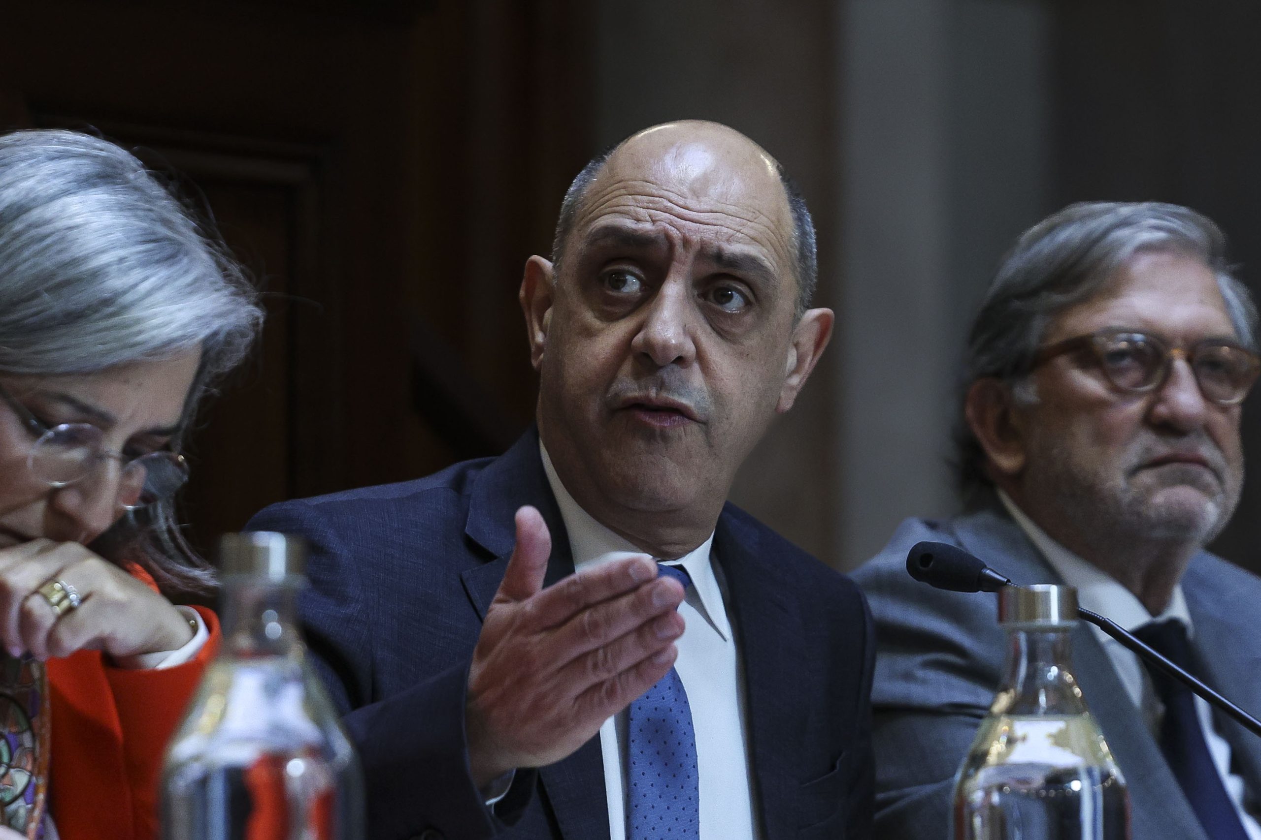 Ministro confia que serão dados passos significativos para médicos e SNS