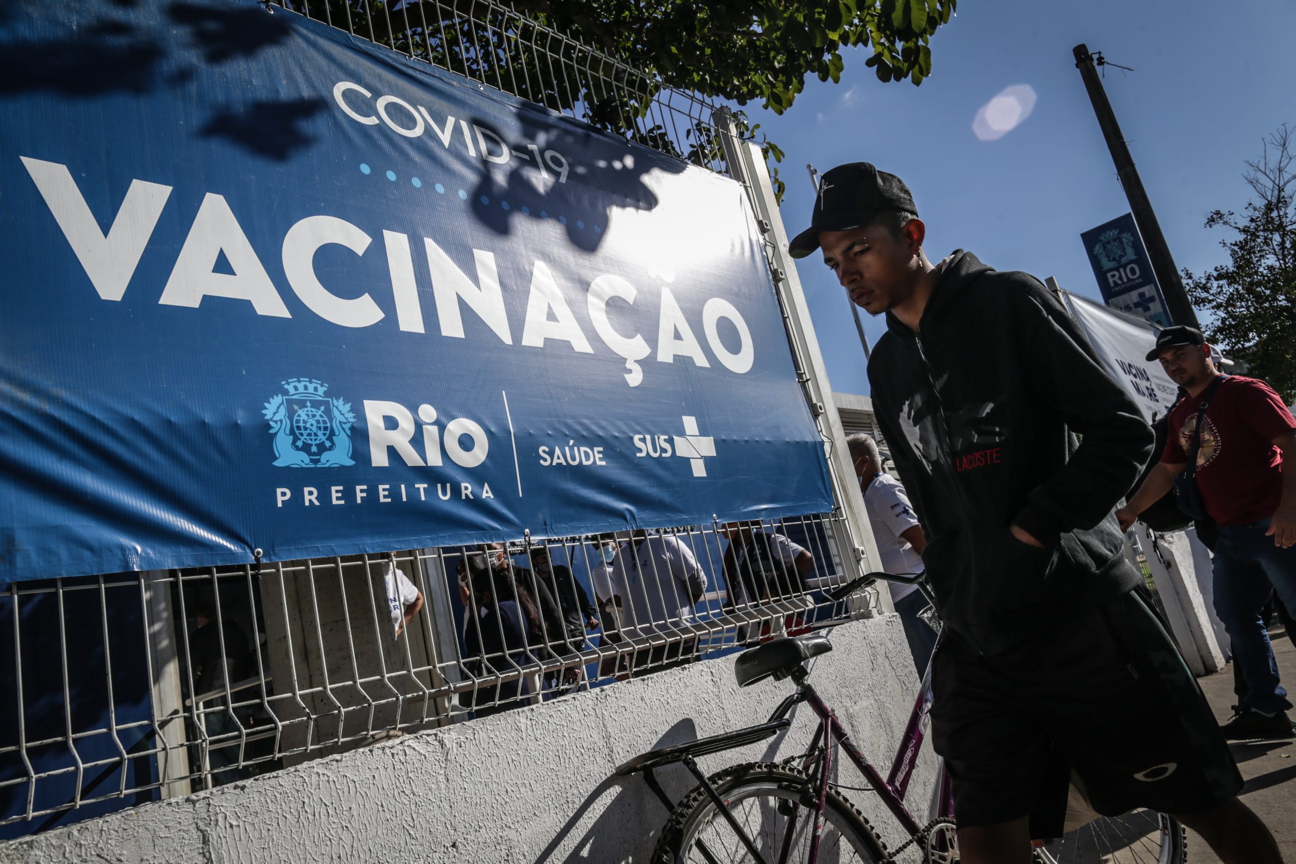 Rio de Janeiro. Especialistas recomendam 80% de vacinados para o Carnaval em 2022