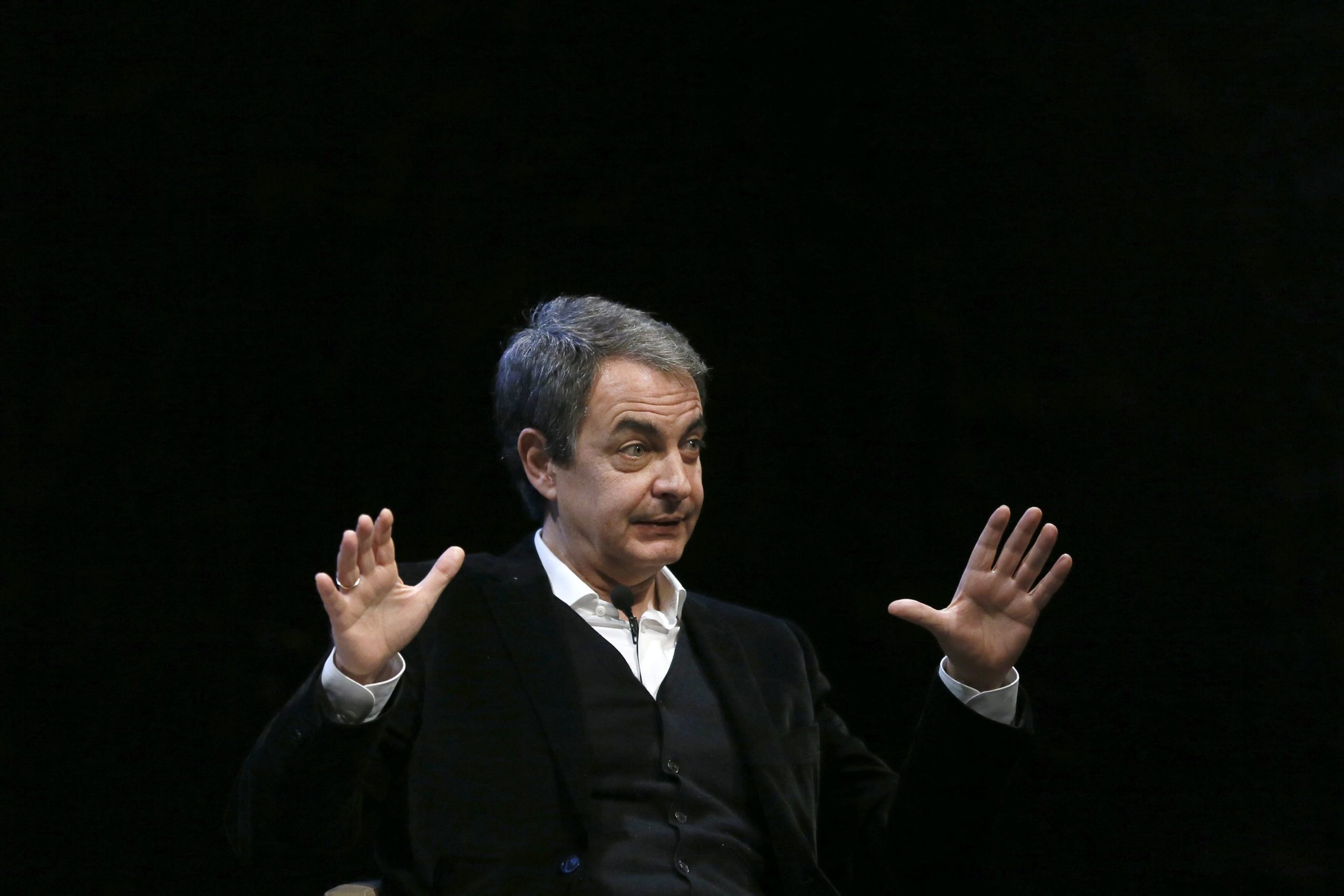 Zapatero reage à constituição como arguido e garante ter atuado “sempre com absoluto respeito pela legalidade”