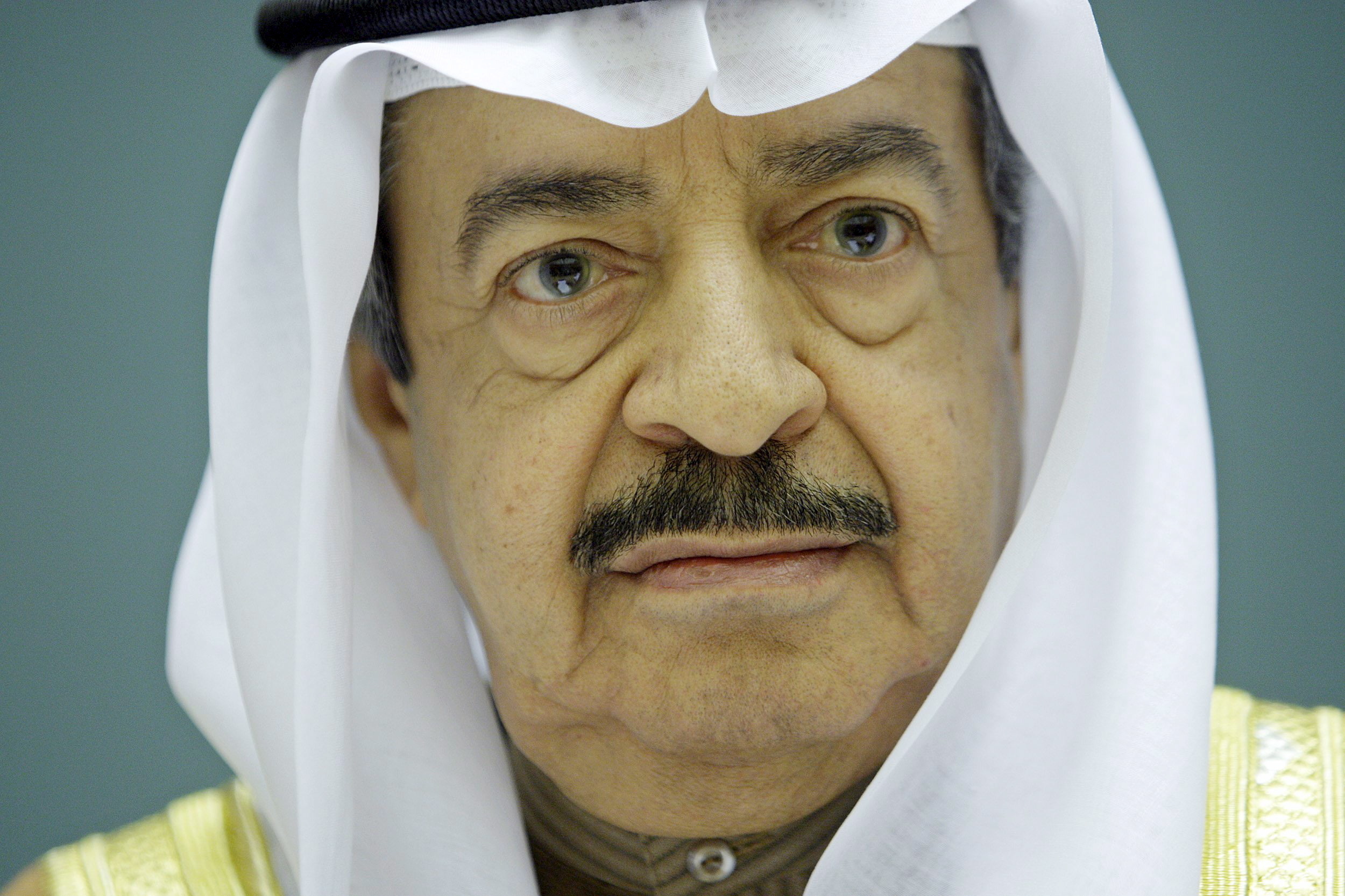 Príncipe Khalifa bin Salman al-Khalifa, primeiro-ministro Bahrein, morreu aos 84 anos