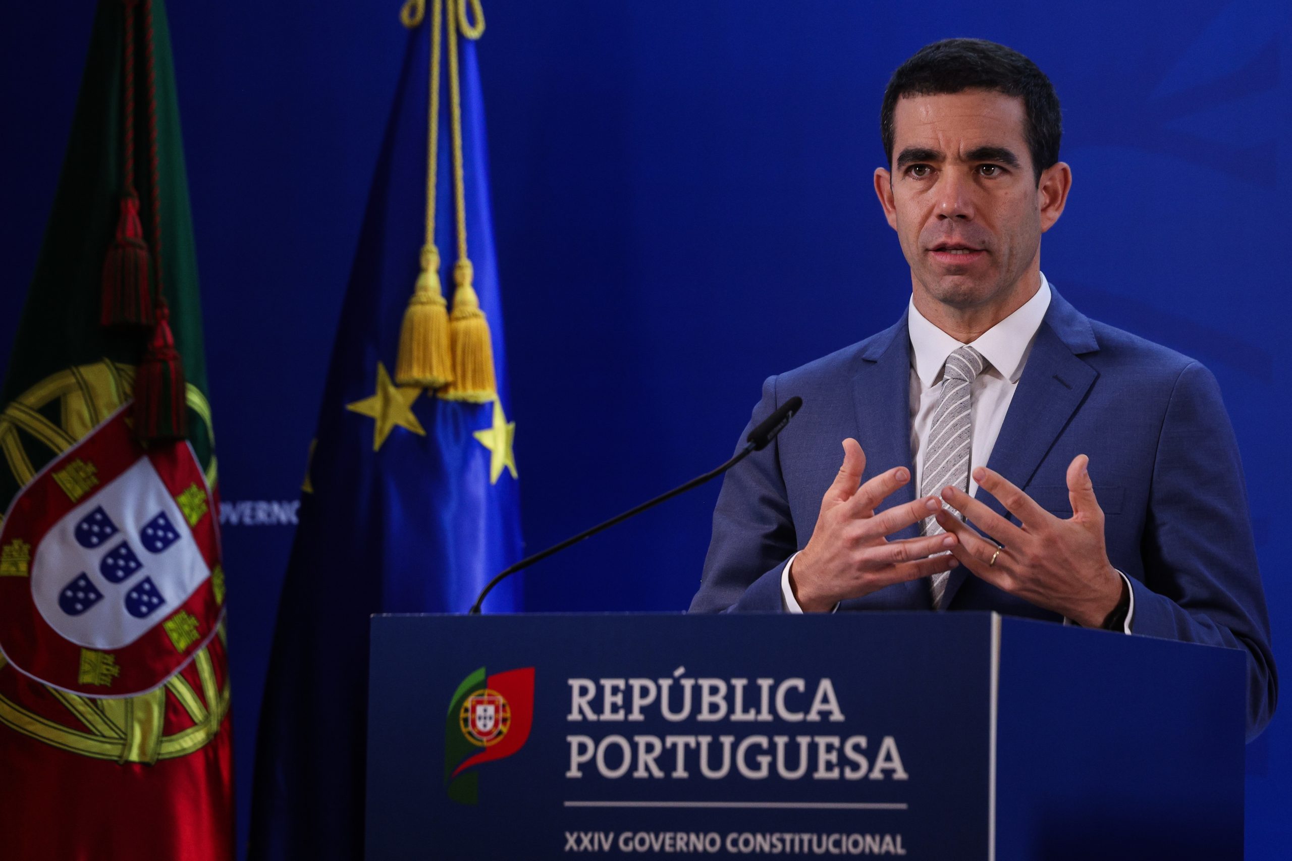 Ex-inspetores do SEF rejeitam trabalho administrativo para regularizar imigrantes