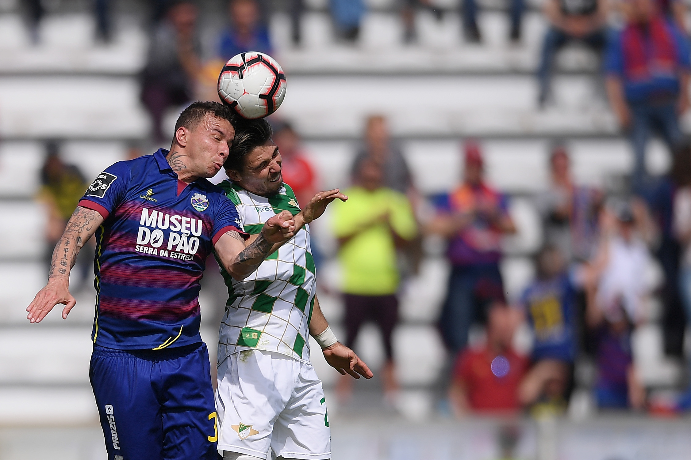 Defesa Lionn rescinde contrato com Desportivo de Chaves