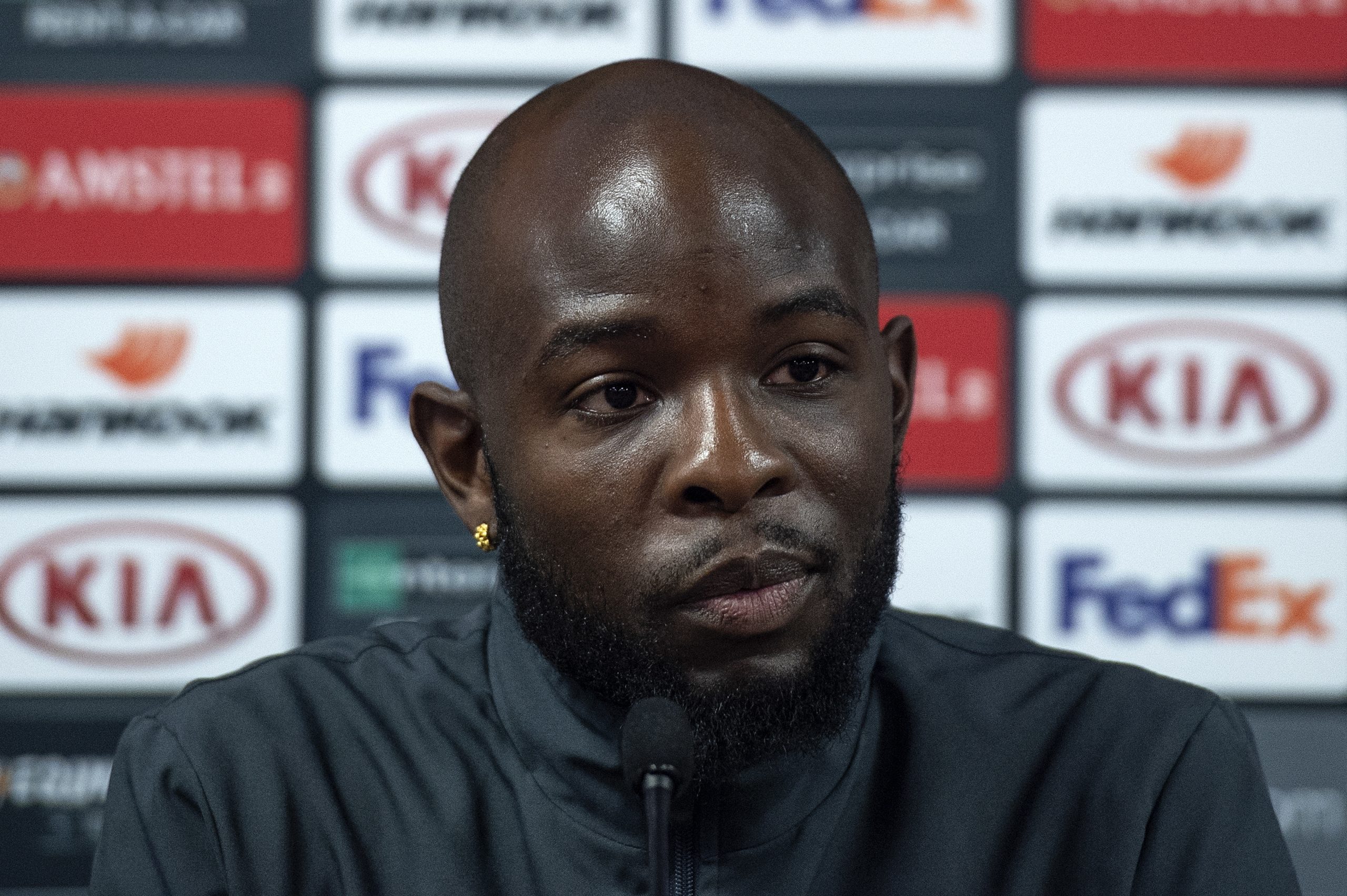 Jody Lukoki, ex-Ajax, morreu depois de ter sido espancado por familiares