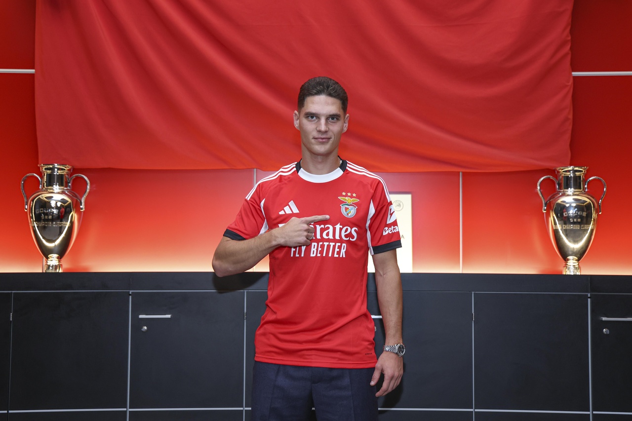 Sudakov reage a polémica e assegura motivação total para continuar a jogar