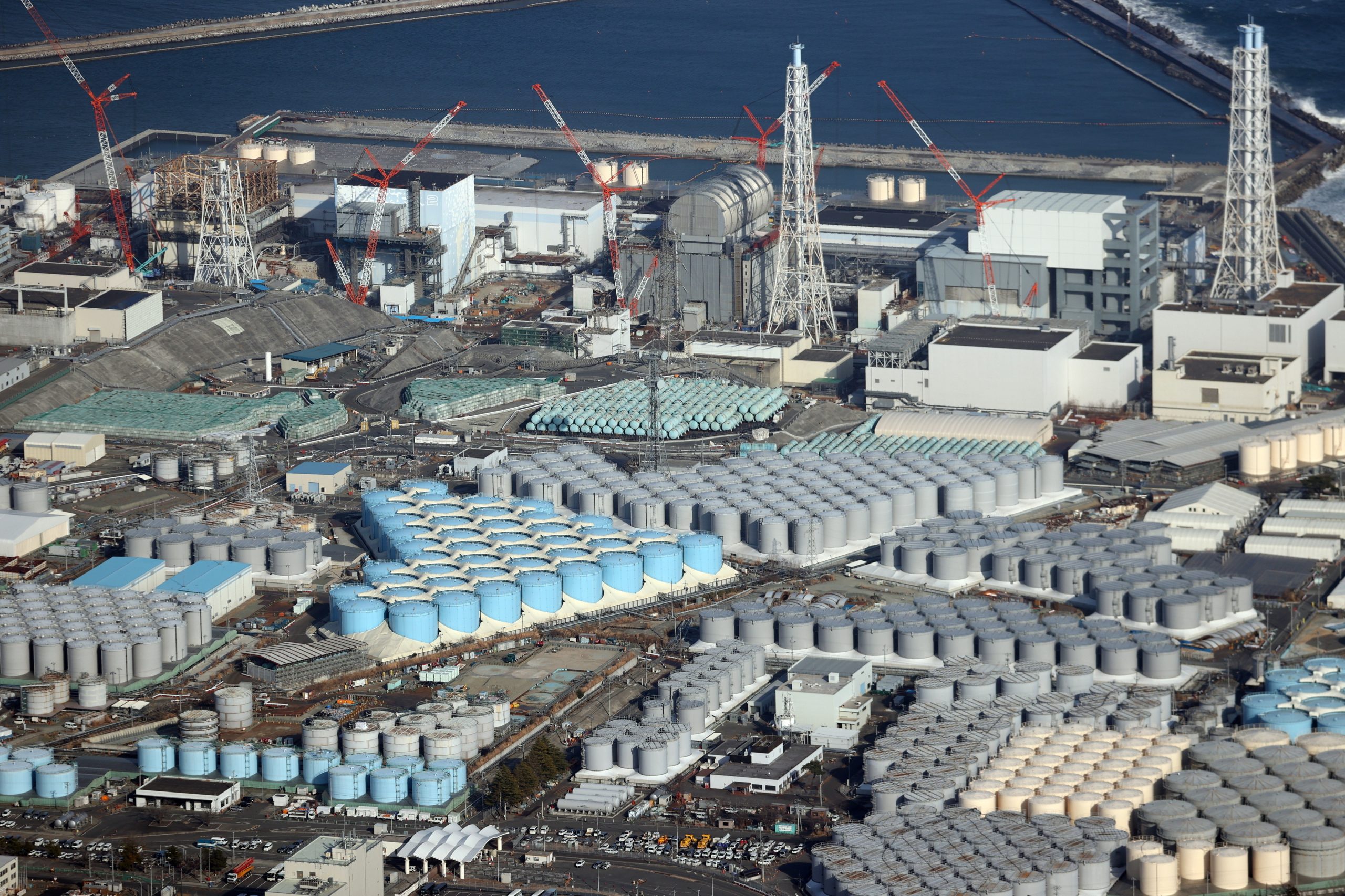 Japão decide despejar água processada da central elétrica de Fukushima no Oceano Pacífico