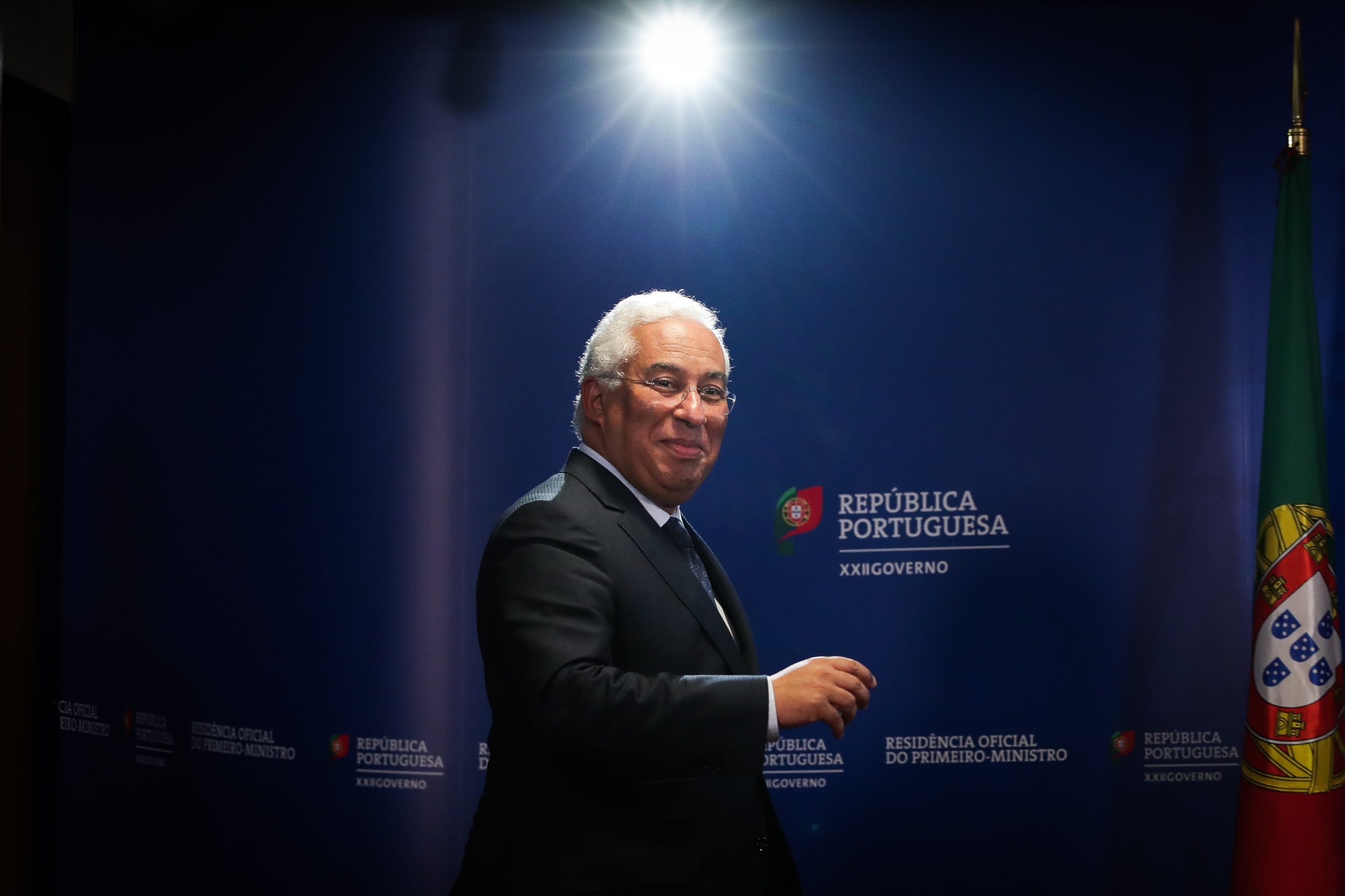 Covid-19: Saúde24 esteve “em baixo” seis minutos, Costa promete continuar a reforçar serviço