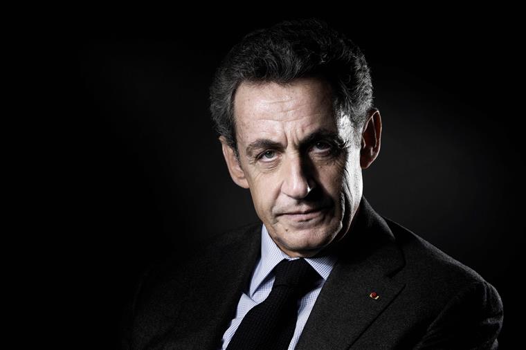 Justiça francesa nega recurso do ex-presidente Sarkozy, acusado de corrupção